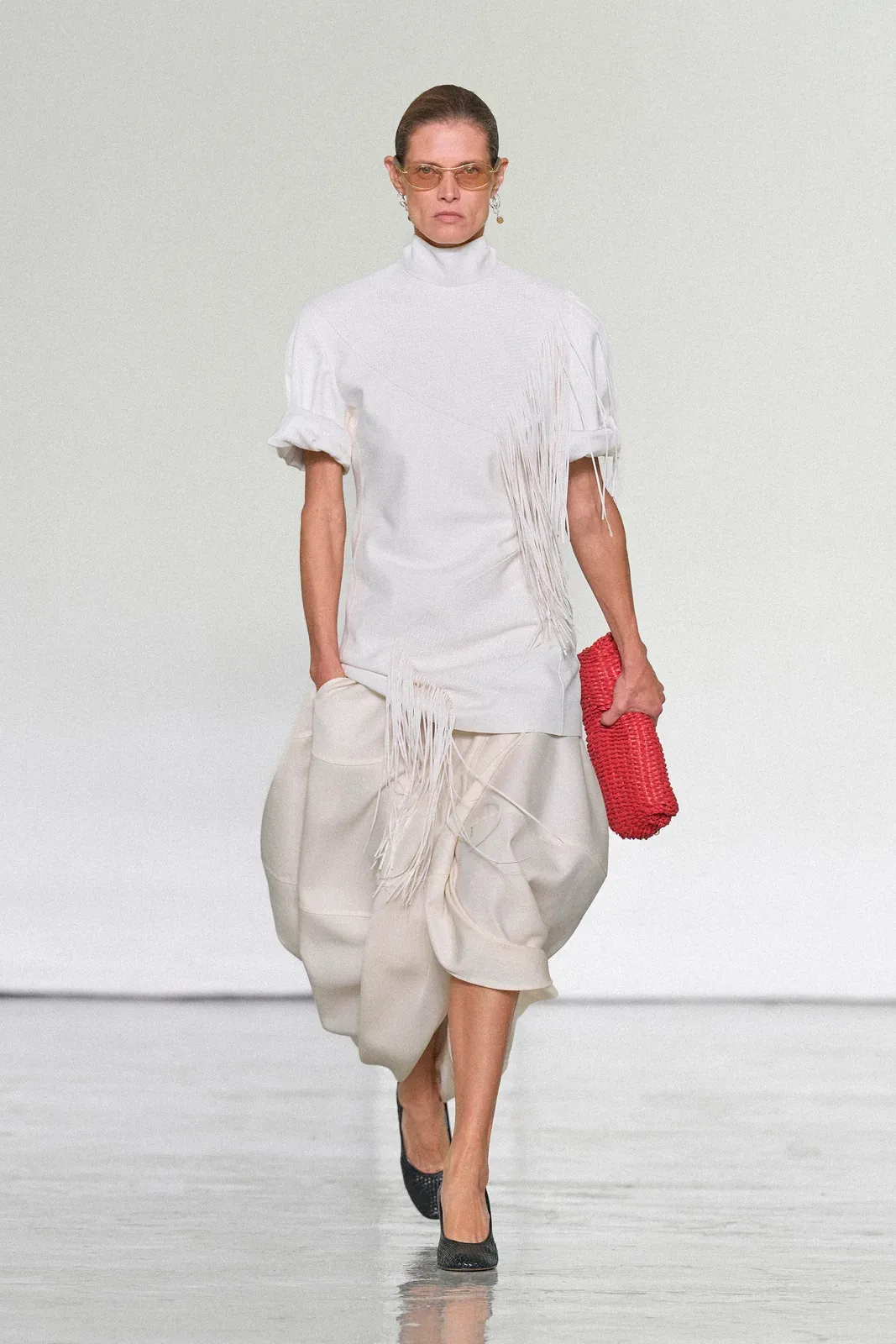 metal-bottega-veneta-ss-2027-24.webp