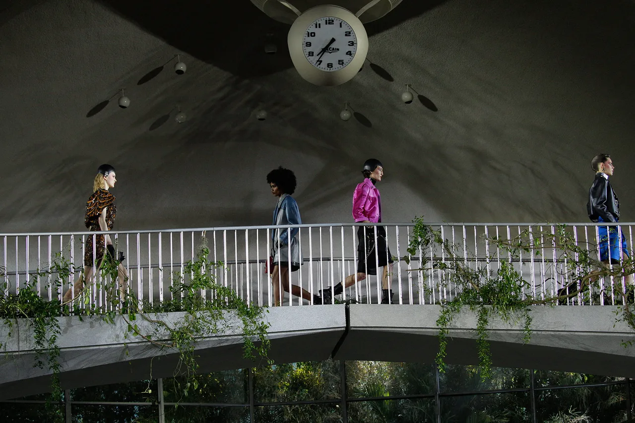 Louis Vuitton Cruise 2020 Metalmagazine 1