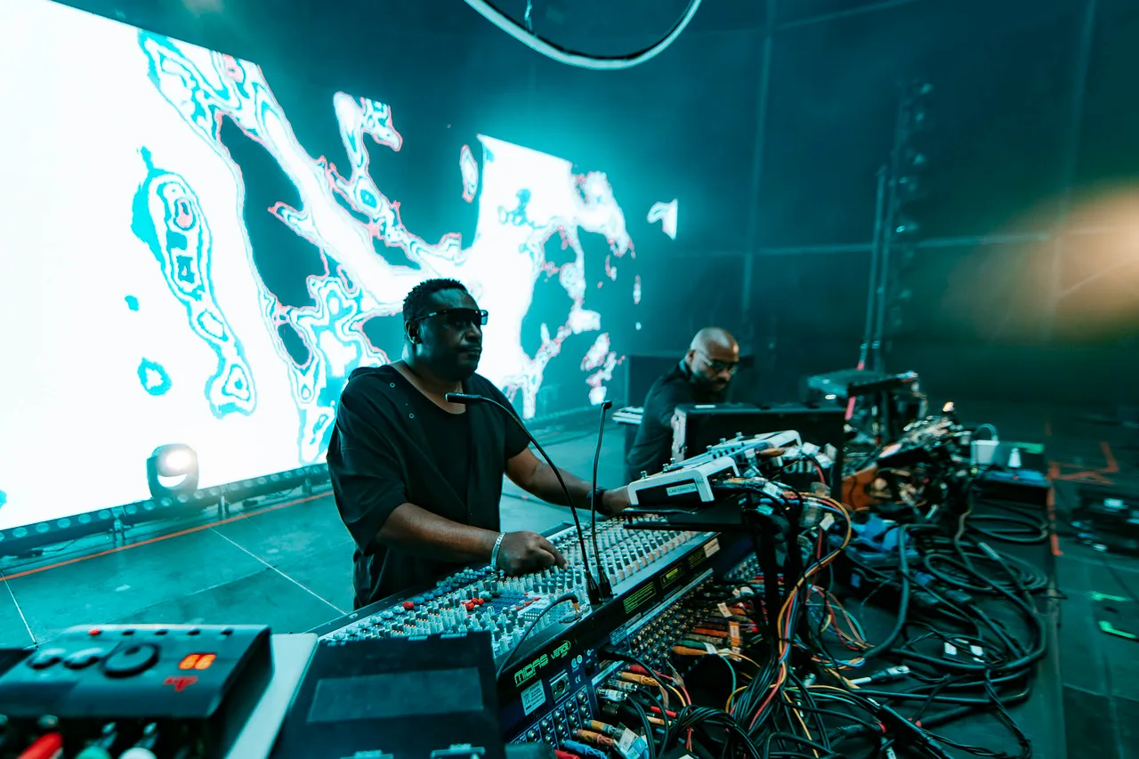 OCTAVEONE_NEOSTAGE_NEOPOP_2024_@neia_art-005