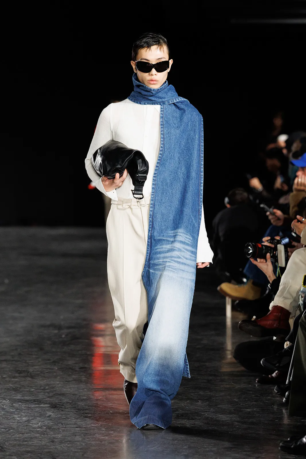 Egonlab_fw25_runway_press_look_030