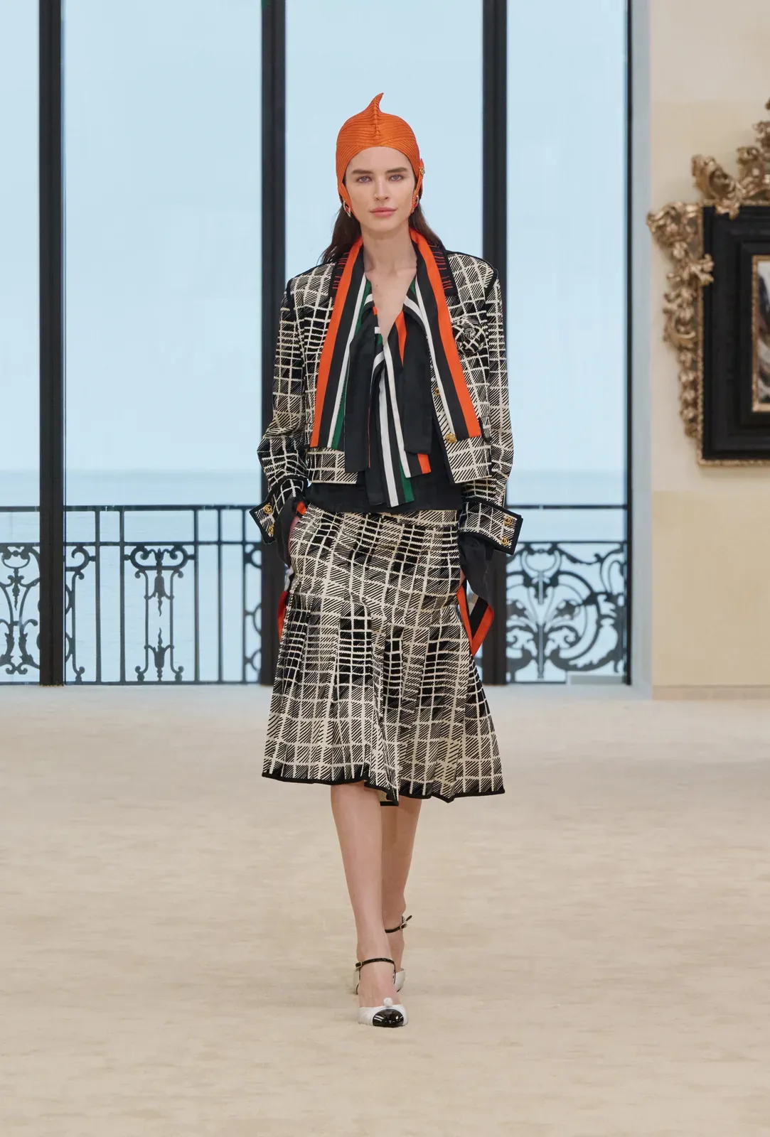 metal-chanel-cruise-edit-24.webp