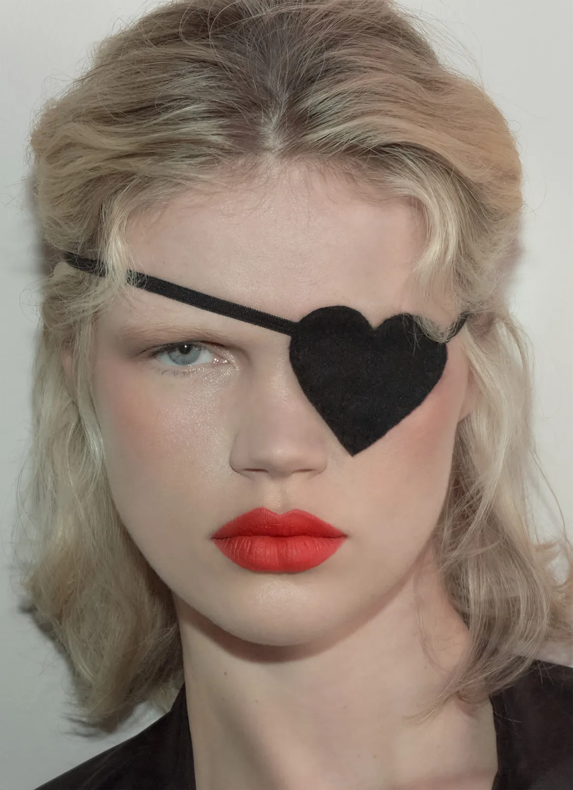 METAL-53-Chanel-Beauty-18