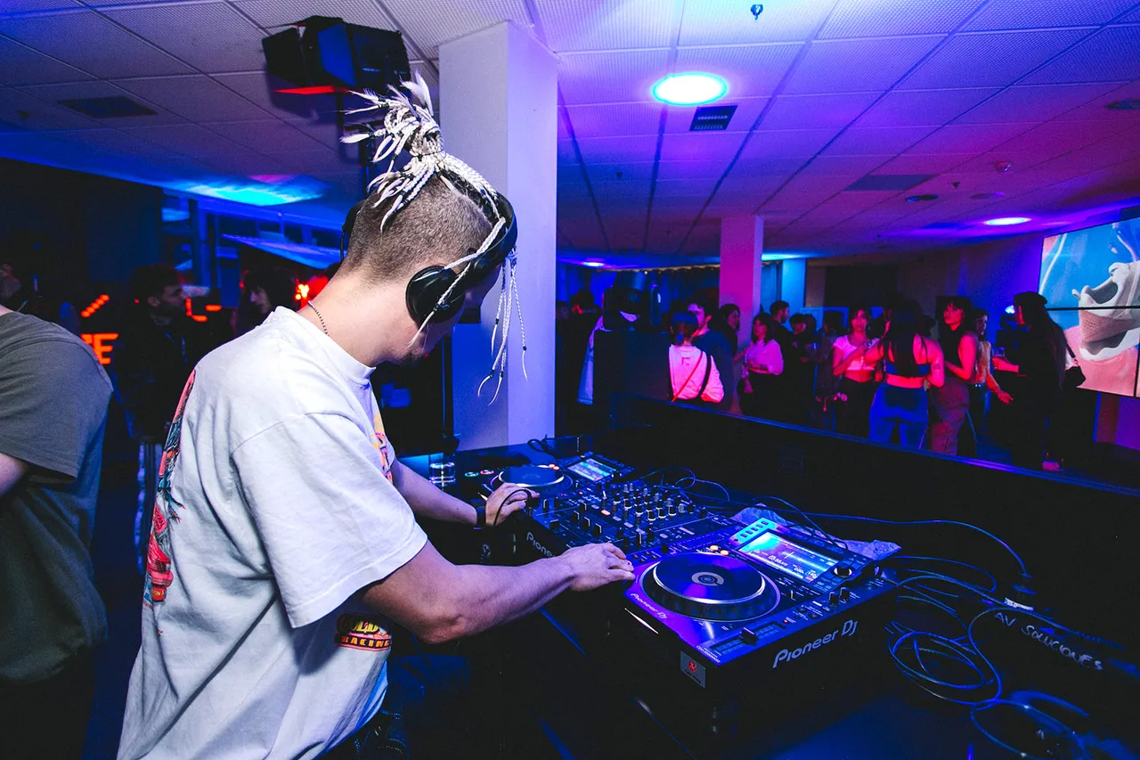 Dj M Ygal Asics Tiger Event Madrid