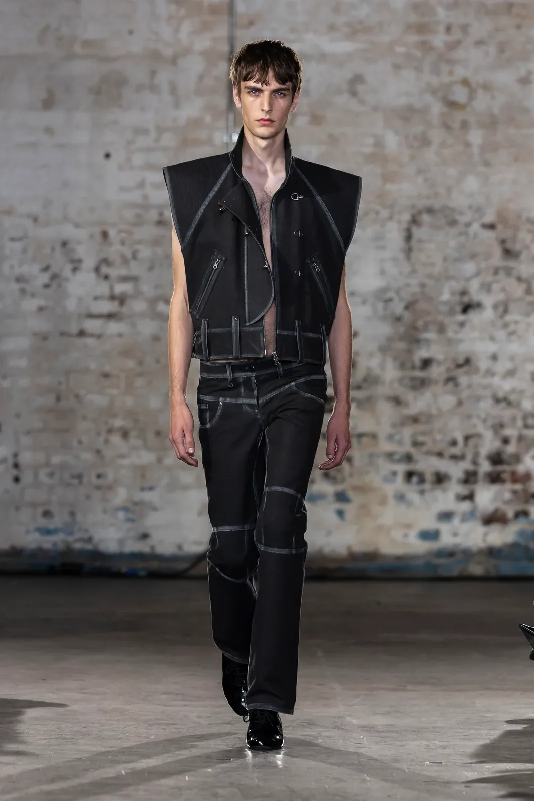 metal-london-fashion-week-ss27-keburia-01