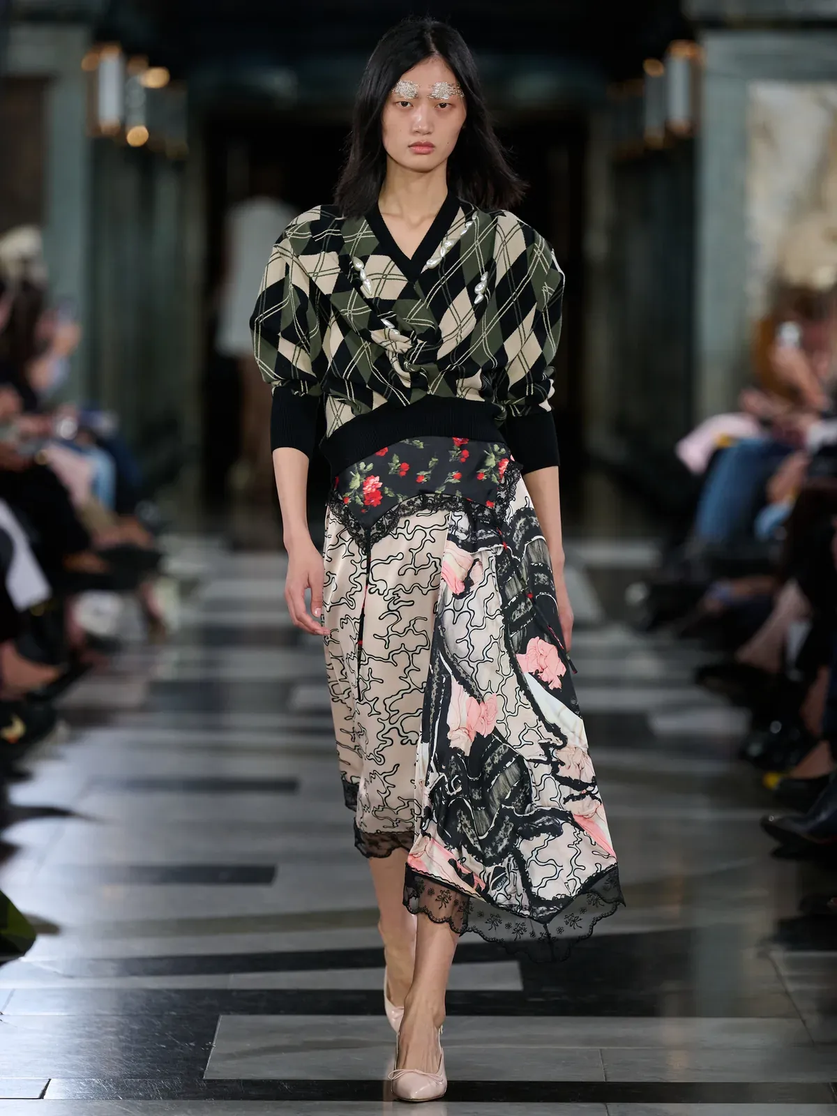 metal-london-fashion-week-ss27-simone-rocha-04