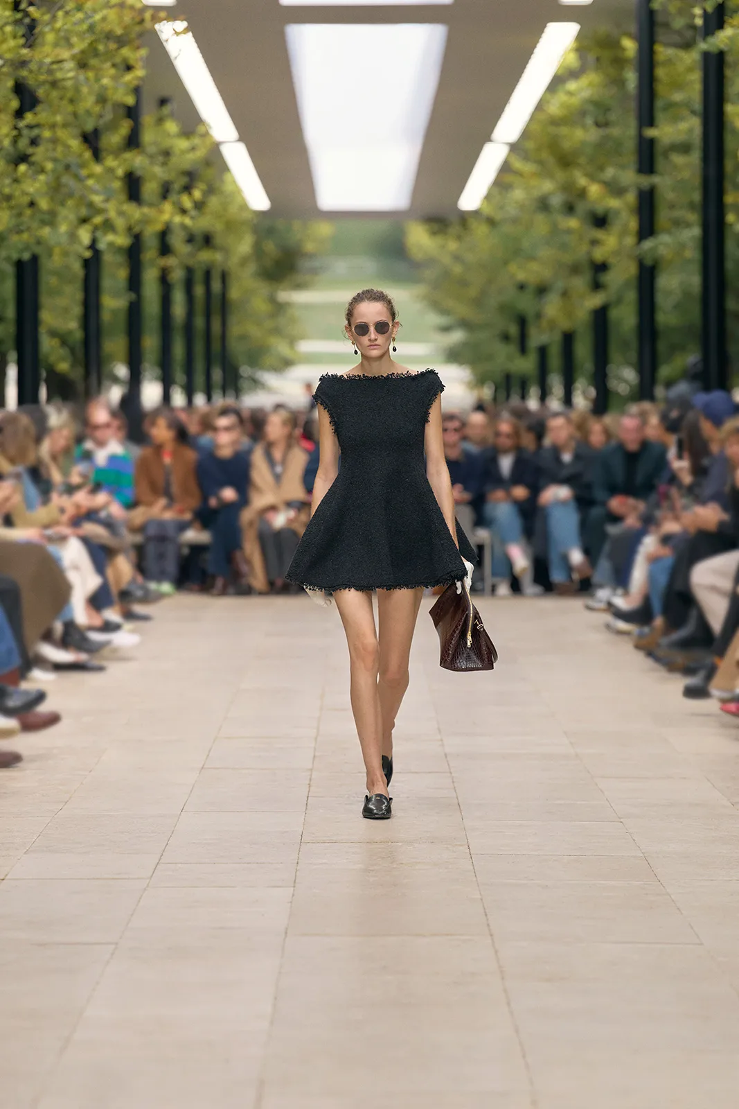 Celine-S26-look-01