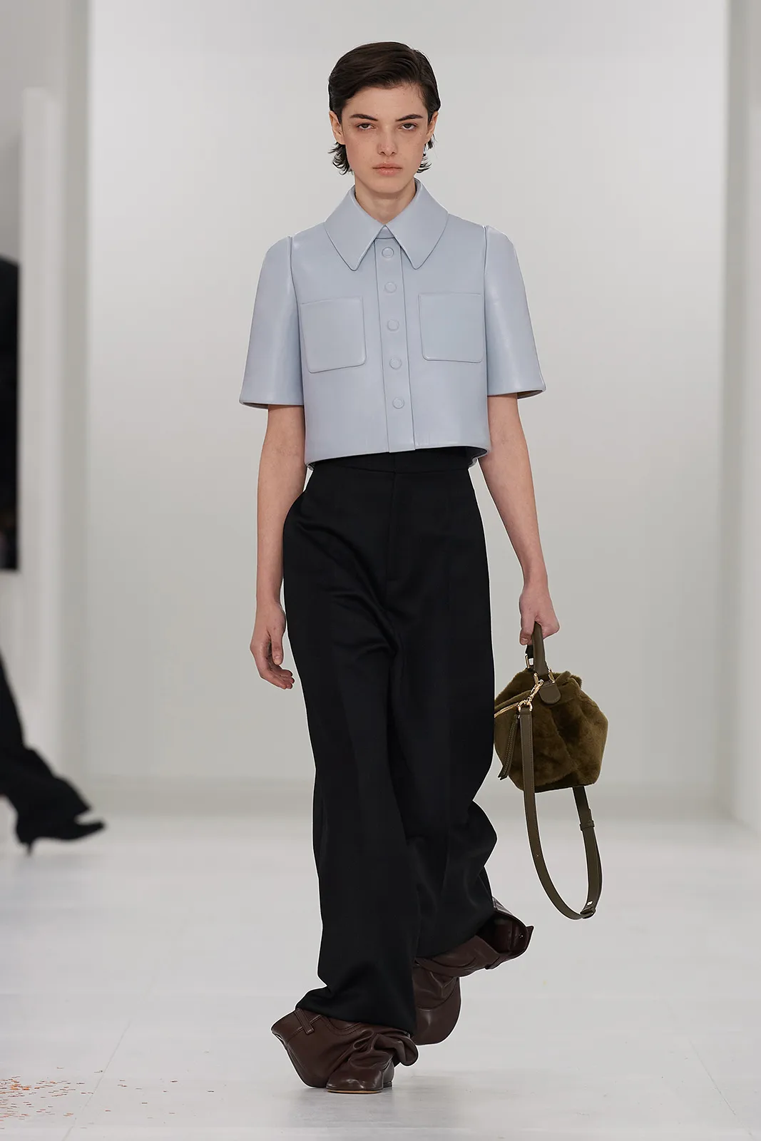 Loewe F W23 Ww Show Runway Look 40