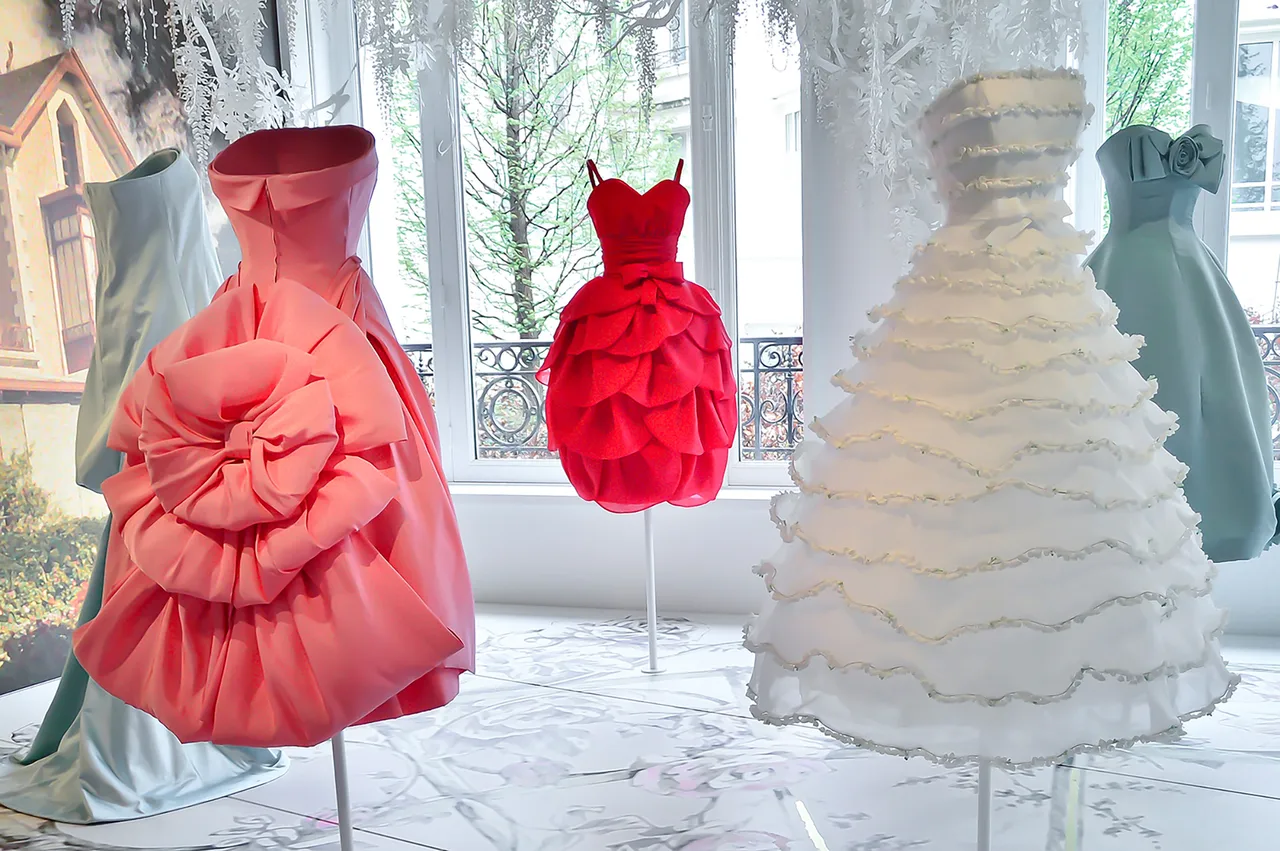 Metal Galerie Dior12.jpg