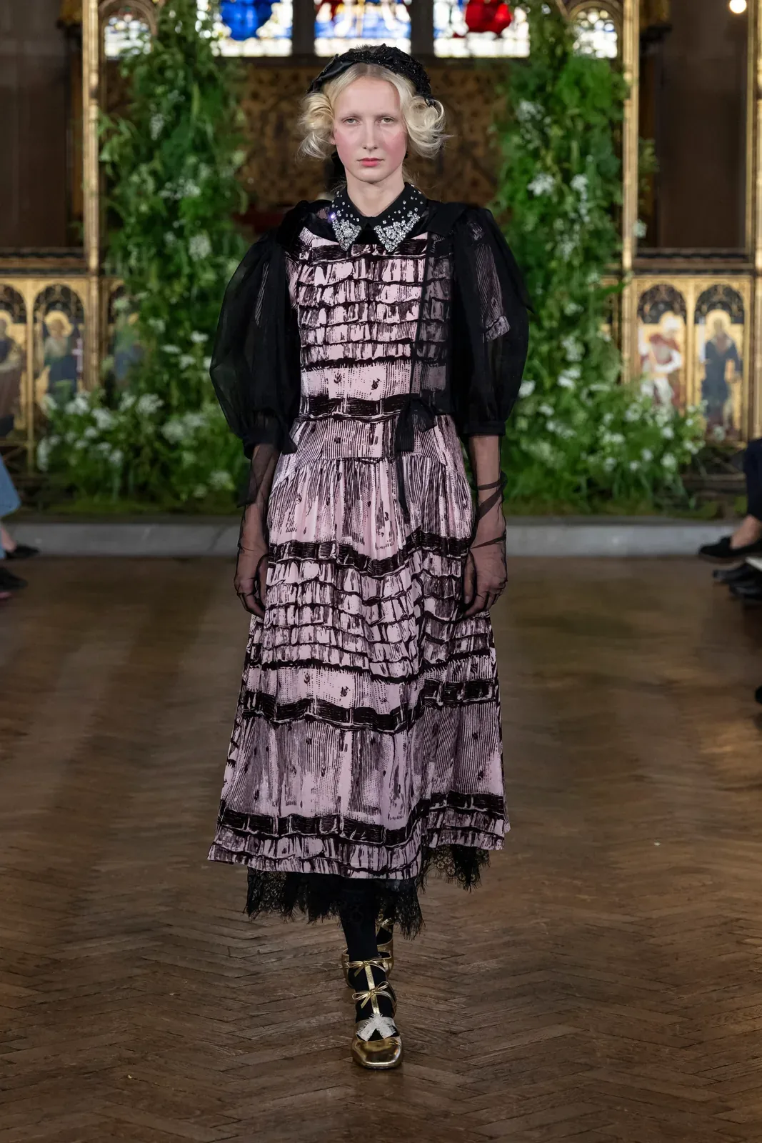 metal-london-fashion-week-ss27-bora-aksu-07