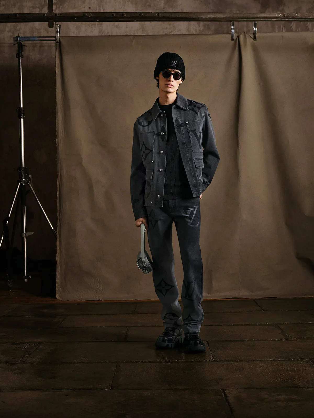 LV-FALL-CAPSULE-2025-LOOK-14
