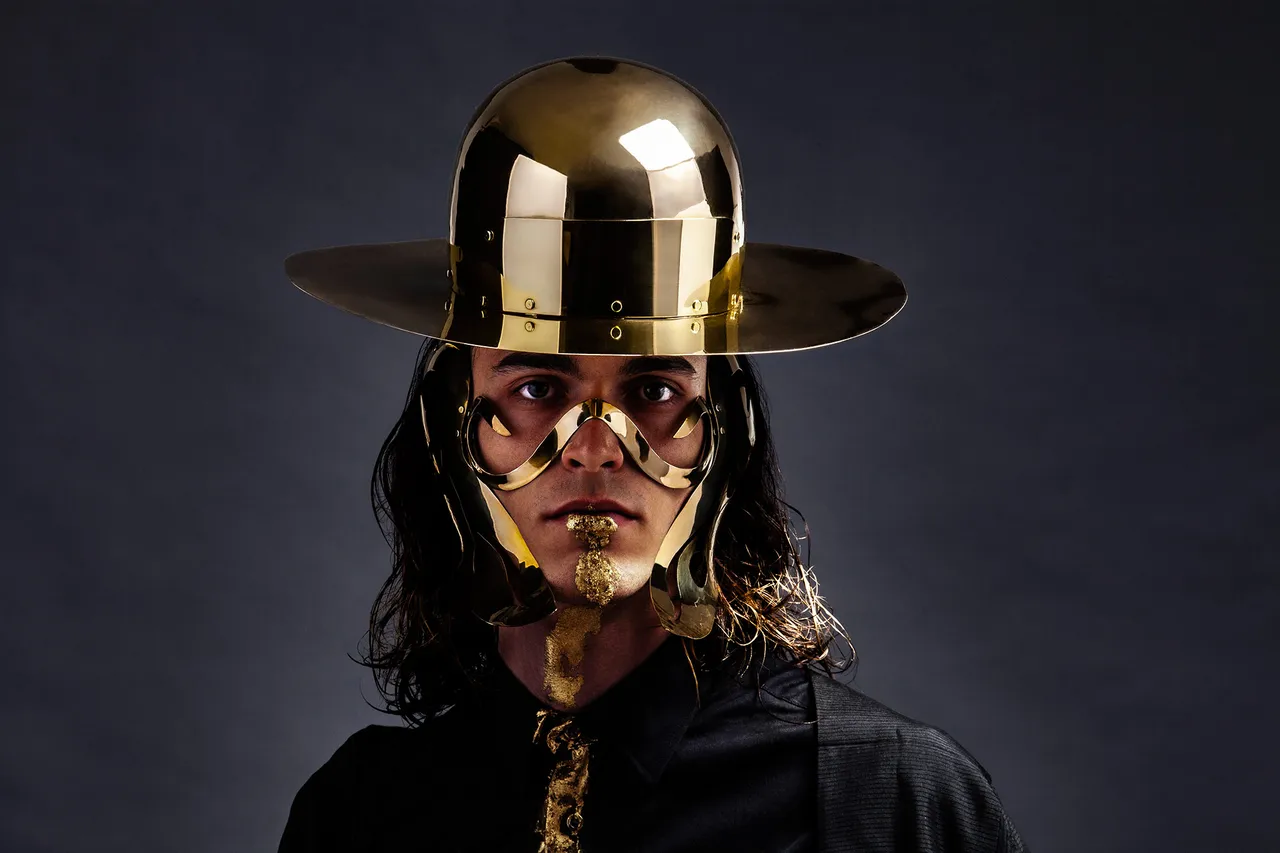 Manuel Albarran Metalmagazine 7.jpg