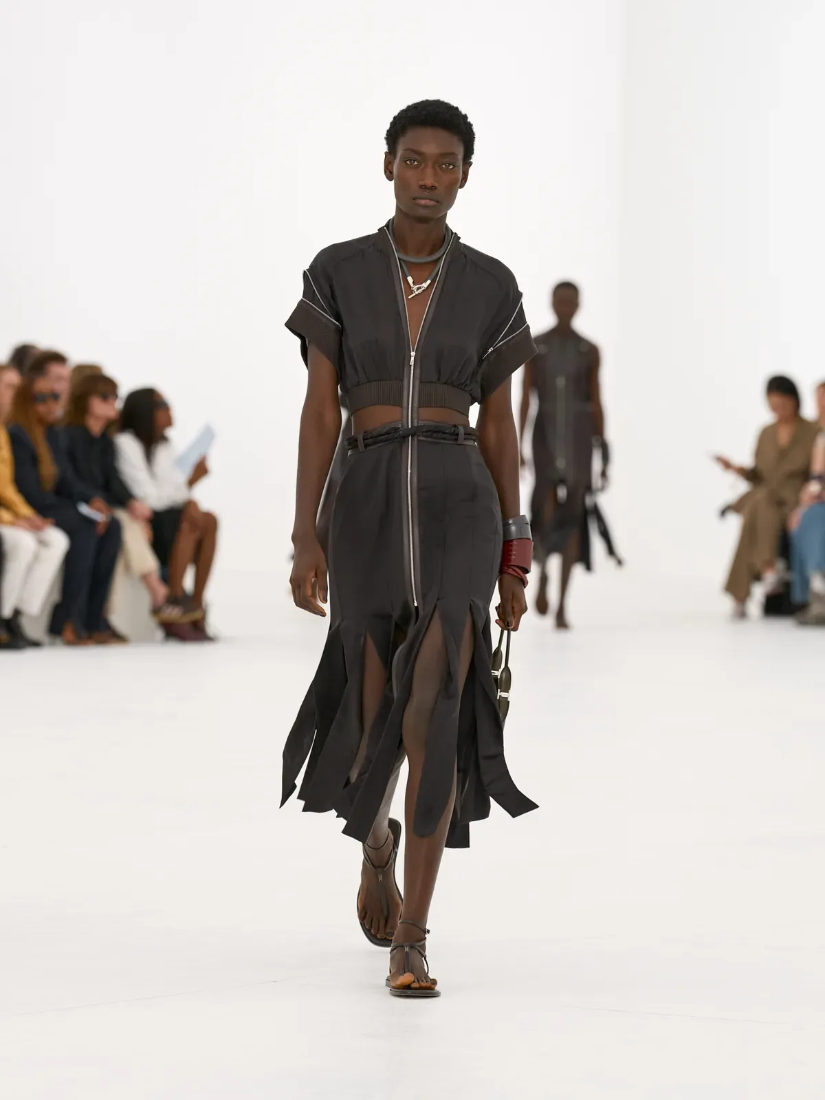 metal-hermes-ss27-36