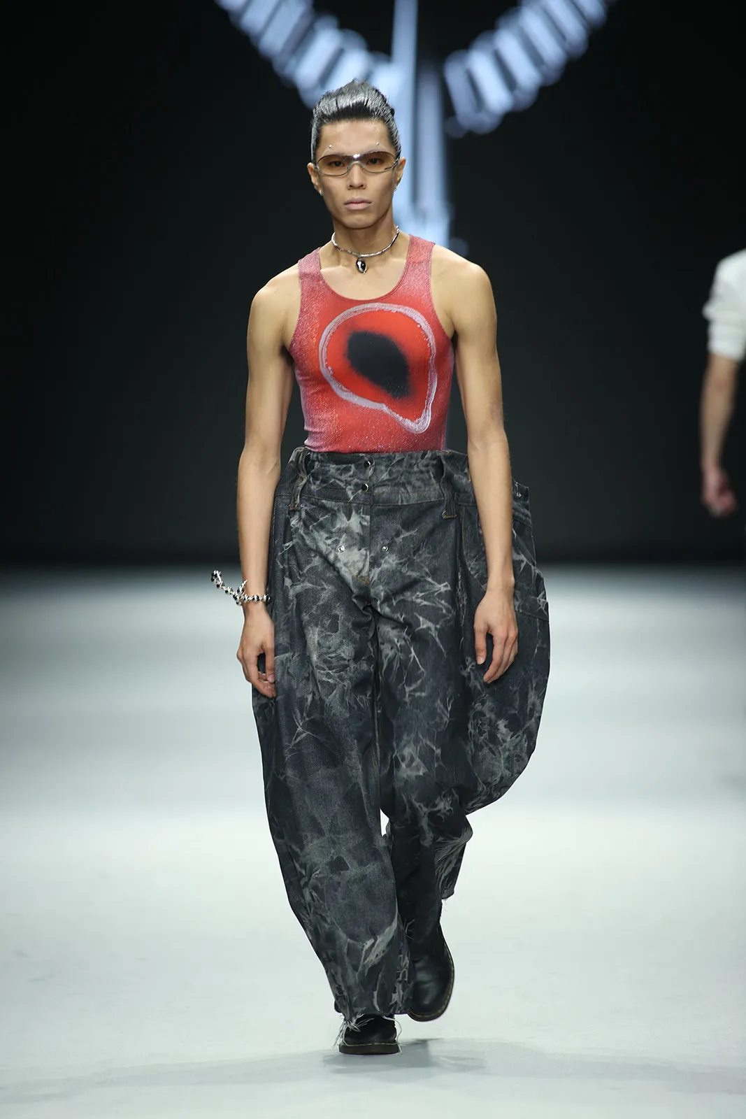 A W23 Zeit X Chow Des Homm E27