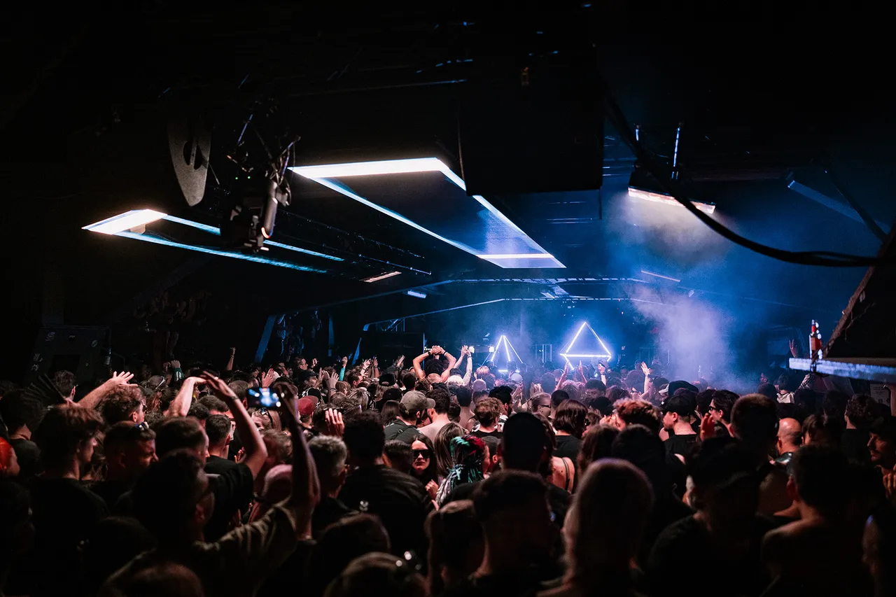 StoneTechno-11