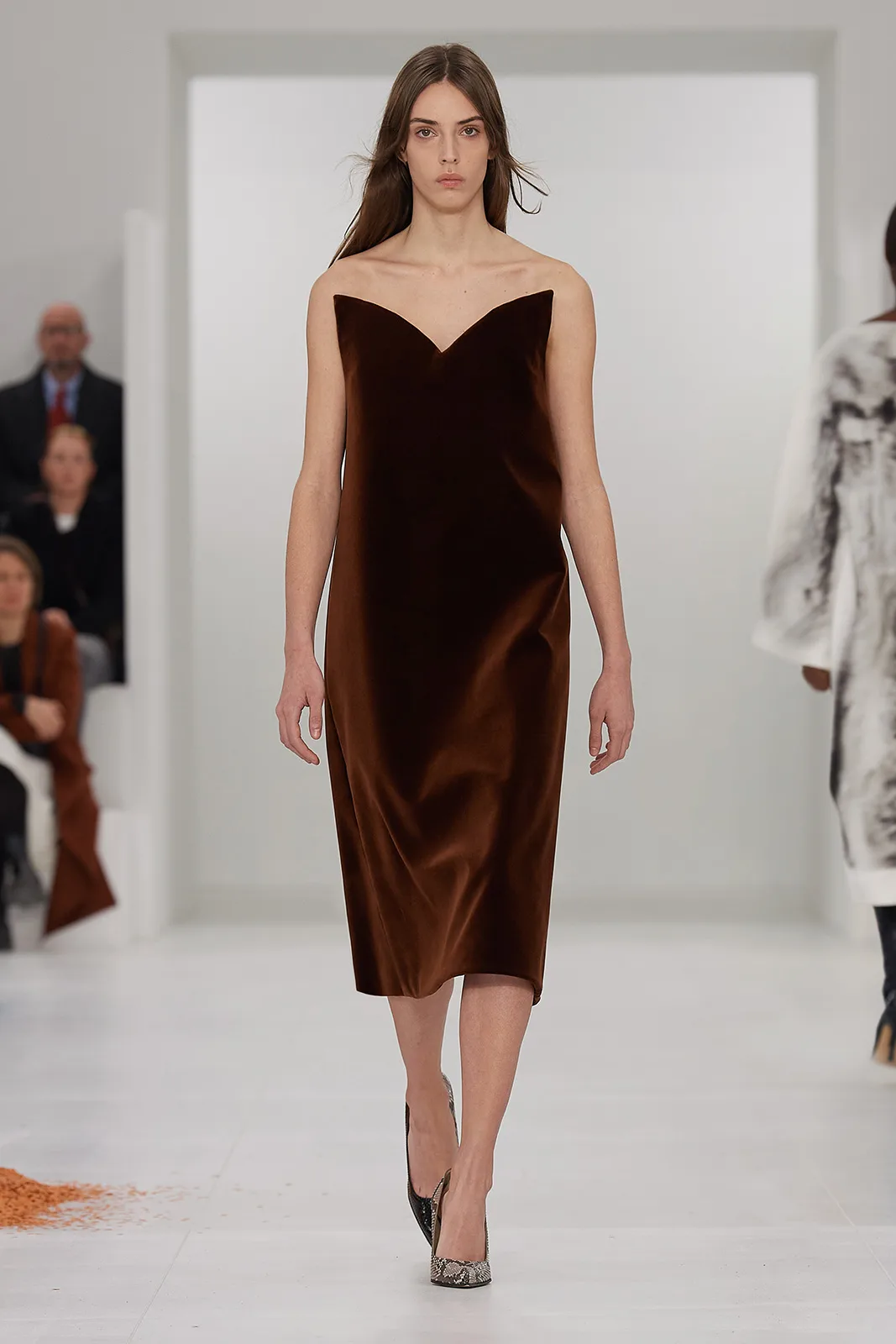 Loewe F W23 Ww Show Runway Look 36