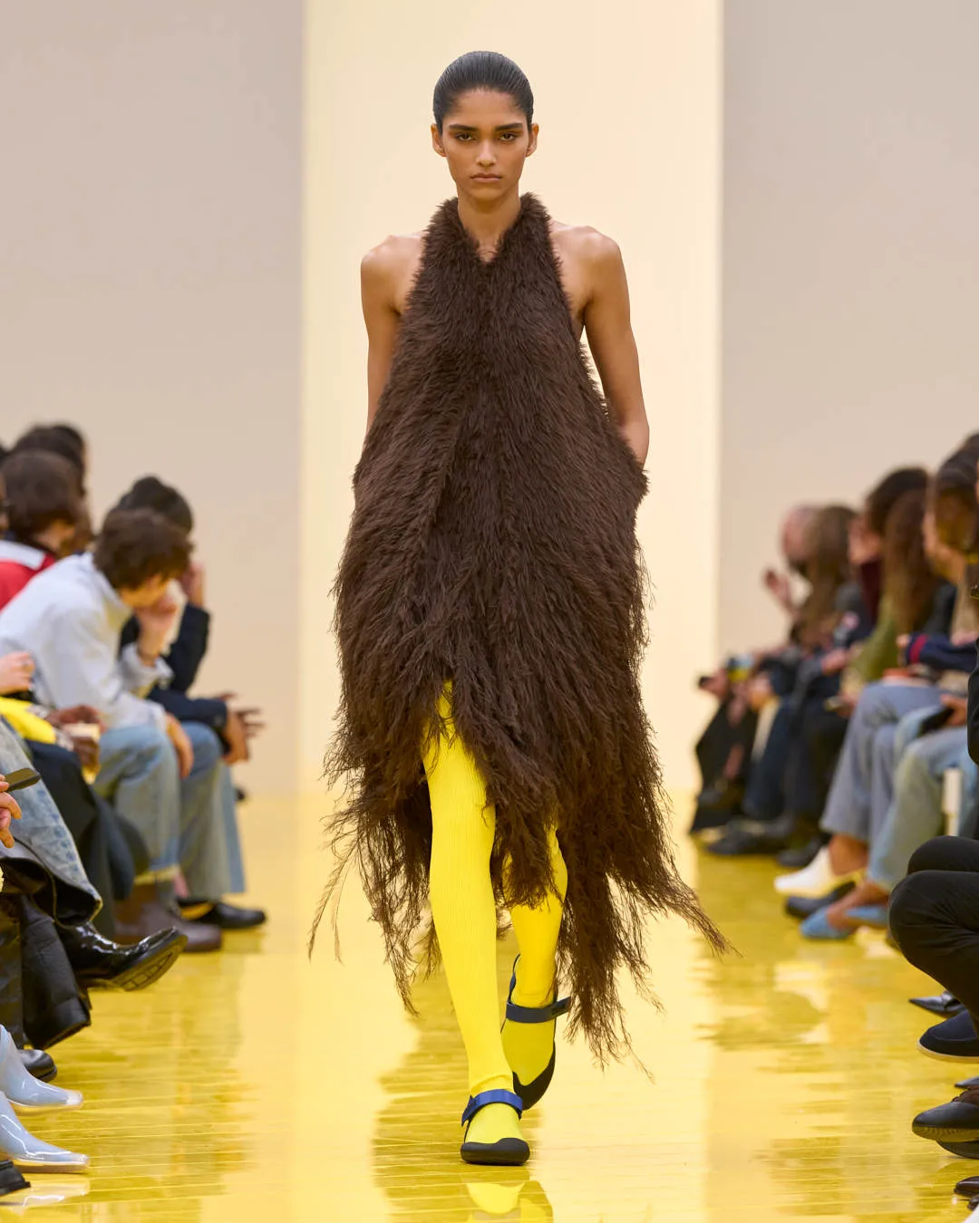 LOEWE_FAL-WINTER-26_35