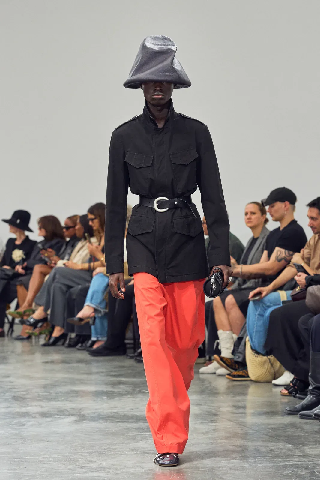metal-courreges-12.webp