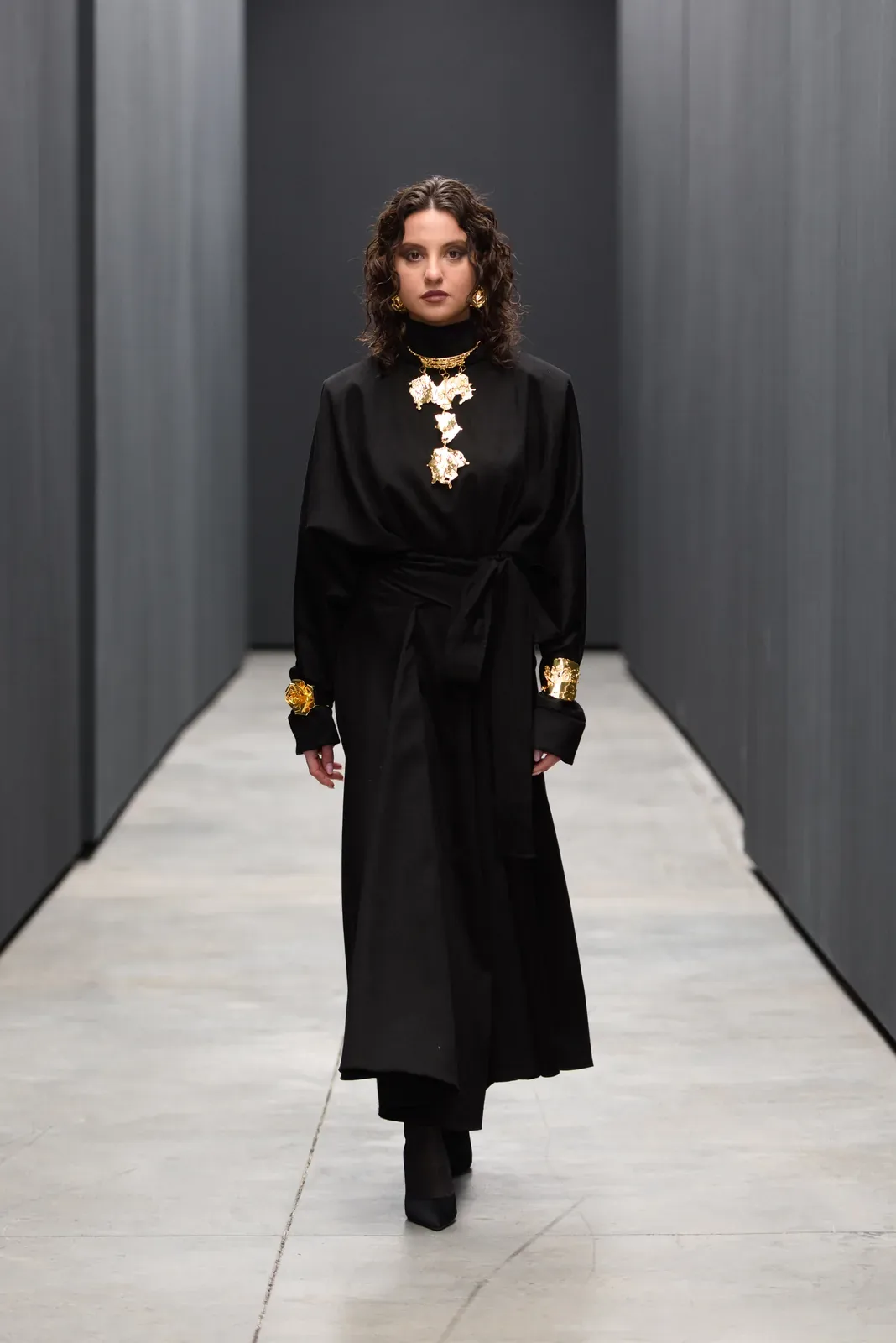 metal-mercedes-benz-fashion-week-tbilisi-01-supernatural-superstar-04