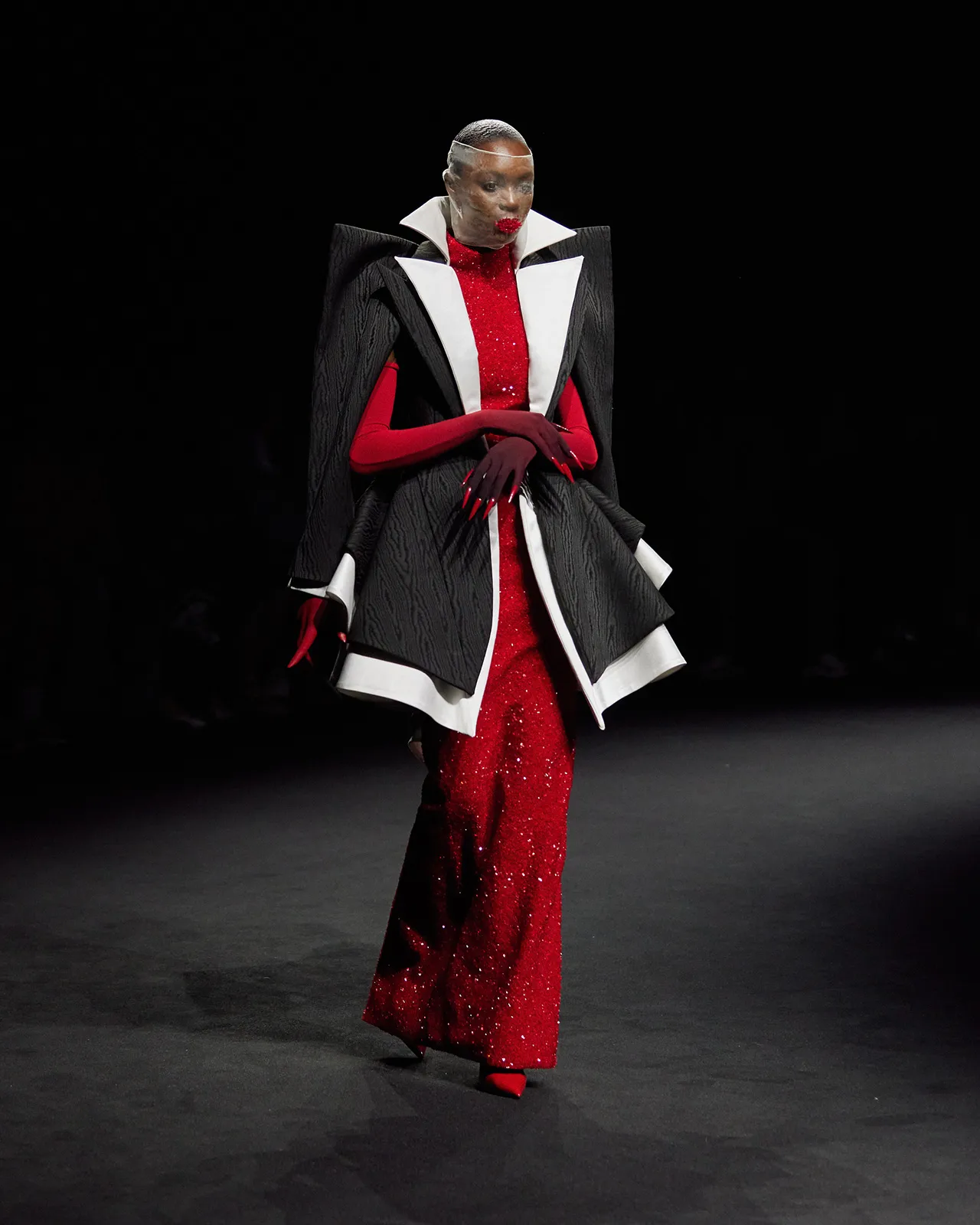 Robert_Wun_Fall-Winter_2025_Couture_2