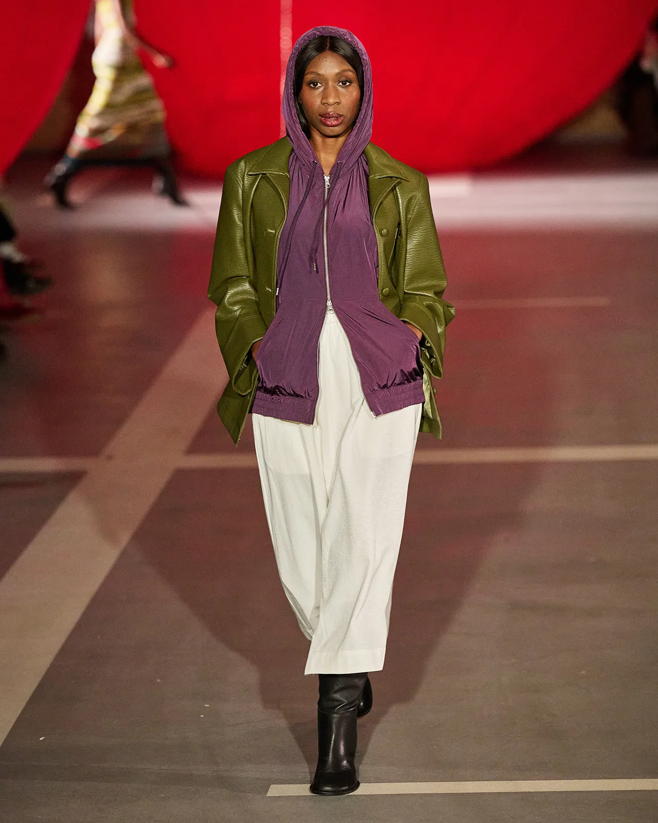 Look-15-of-32-Baum-und-Pferdgarten-AW25