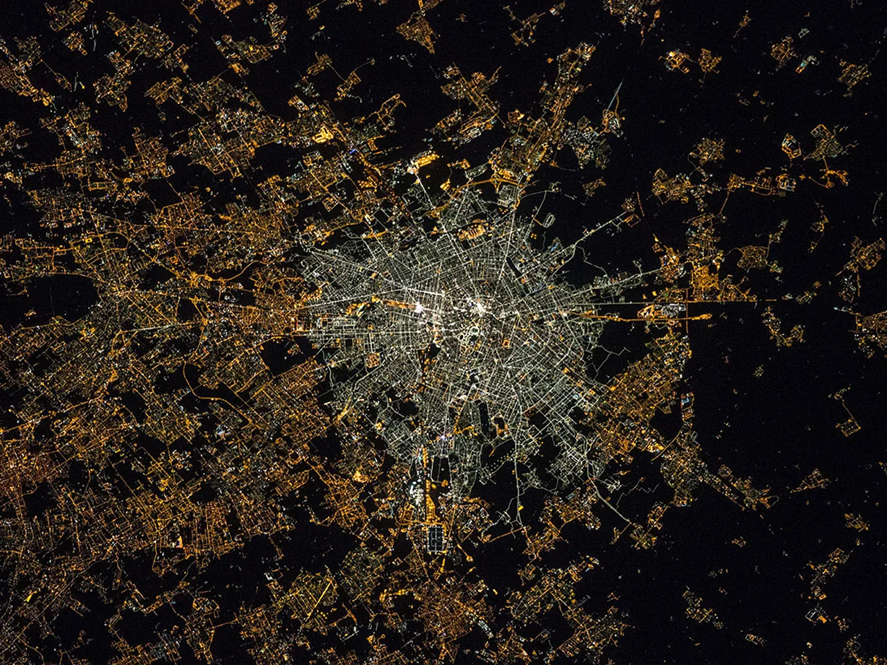 21 Light Pollution Milan 2015 Nasa