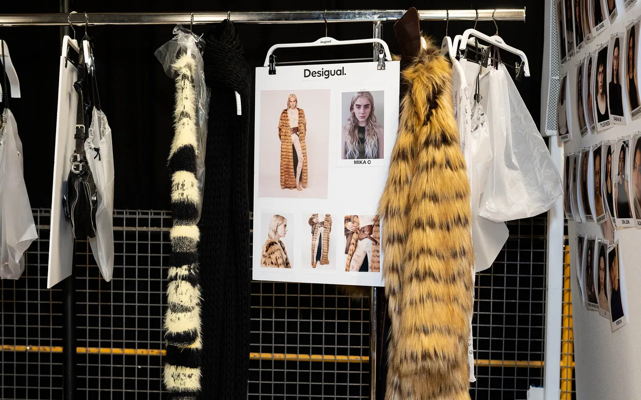 BACKSTAGE_DESIGUAL_STUDIO_FASHION_SHOW_2025_6
