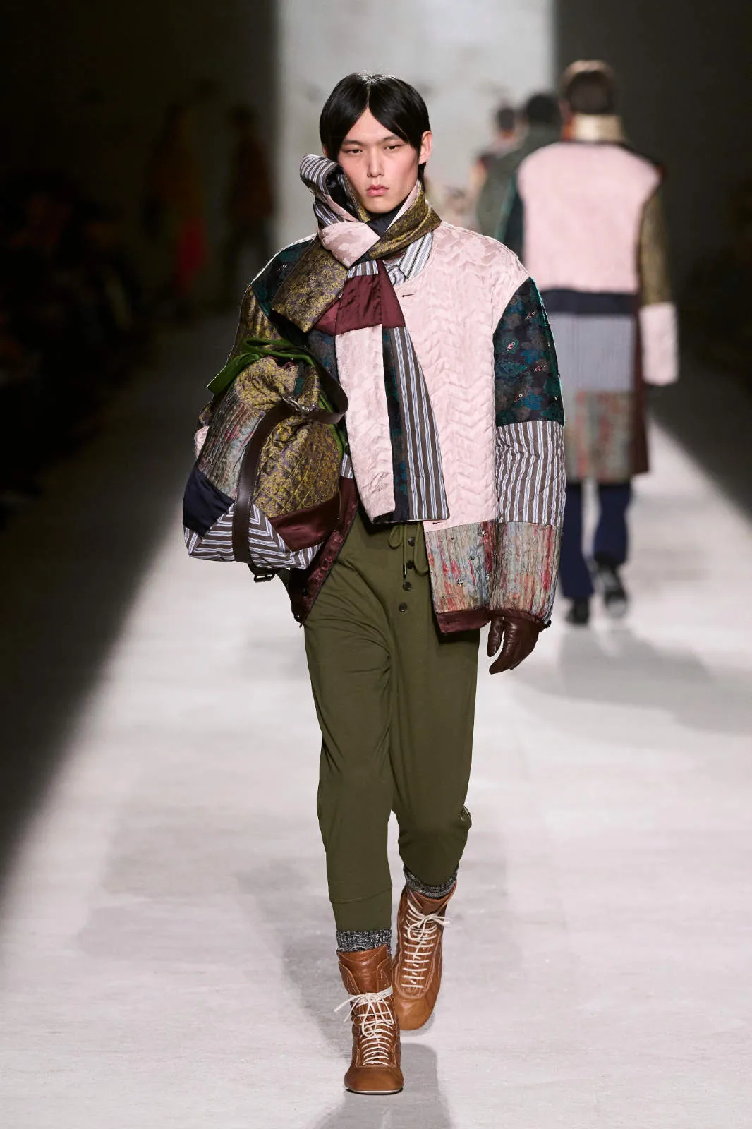 DRIES_VAN_NOTEN_FW26_2732x4098_LOOK_49