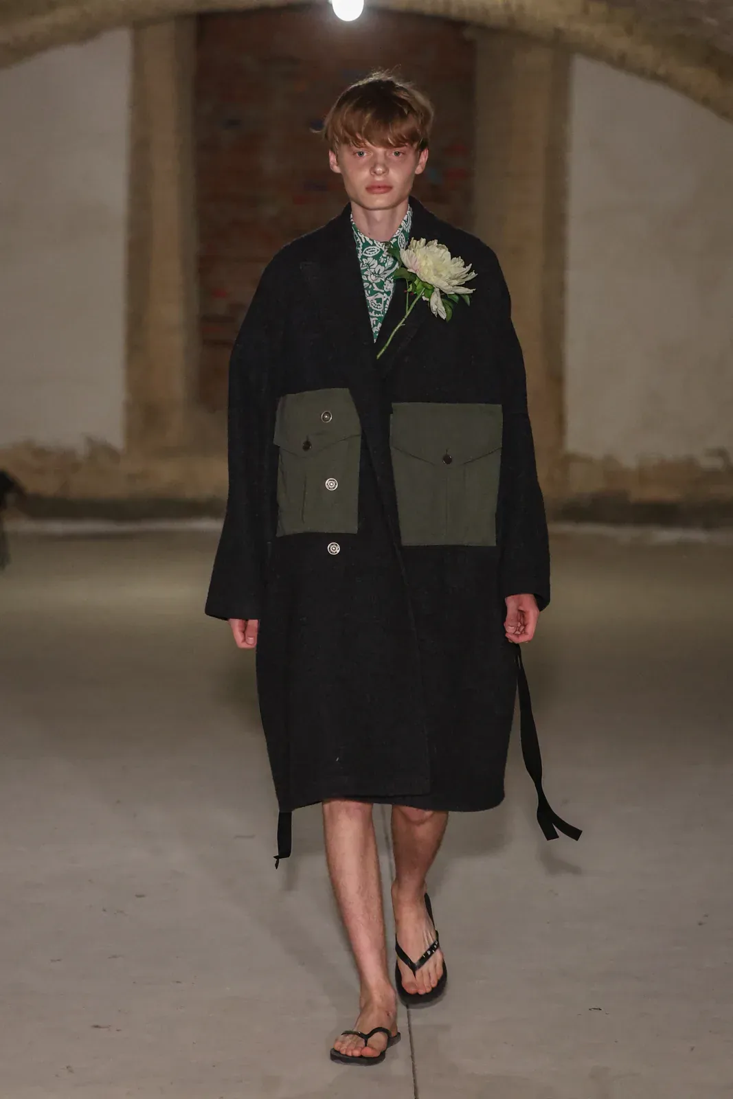 metal-ukrainian-fashion-week-ss27-29.webp