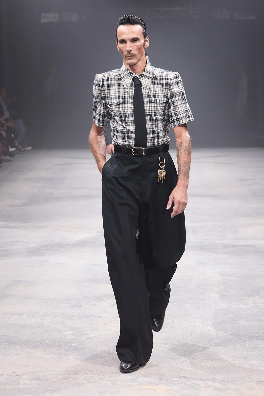 Look-24