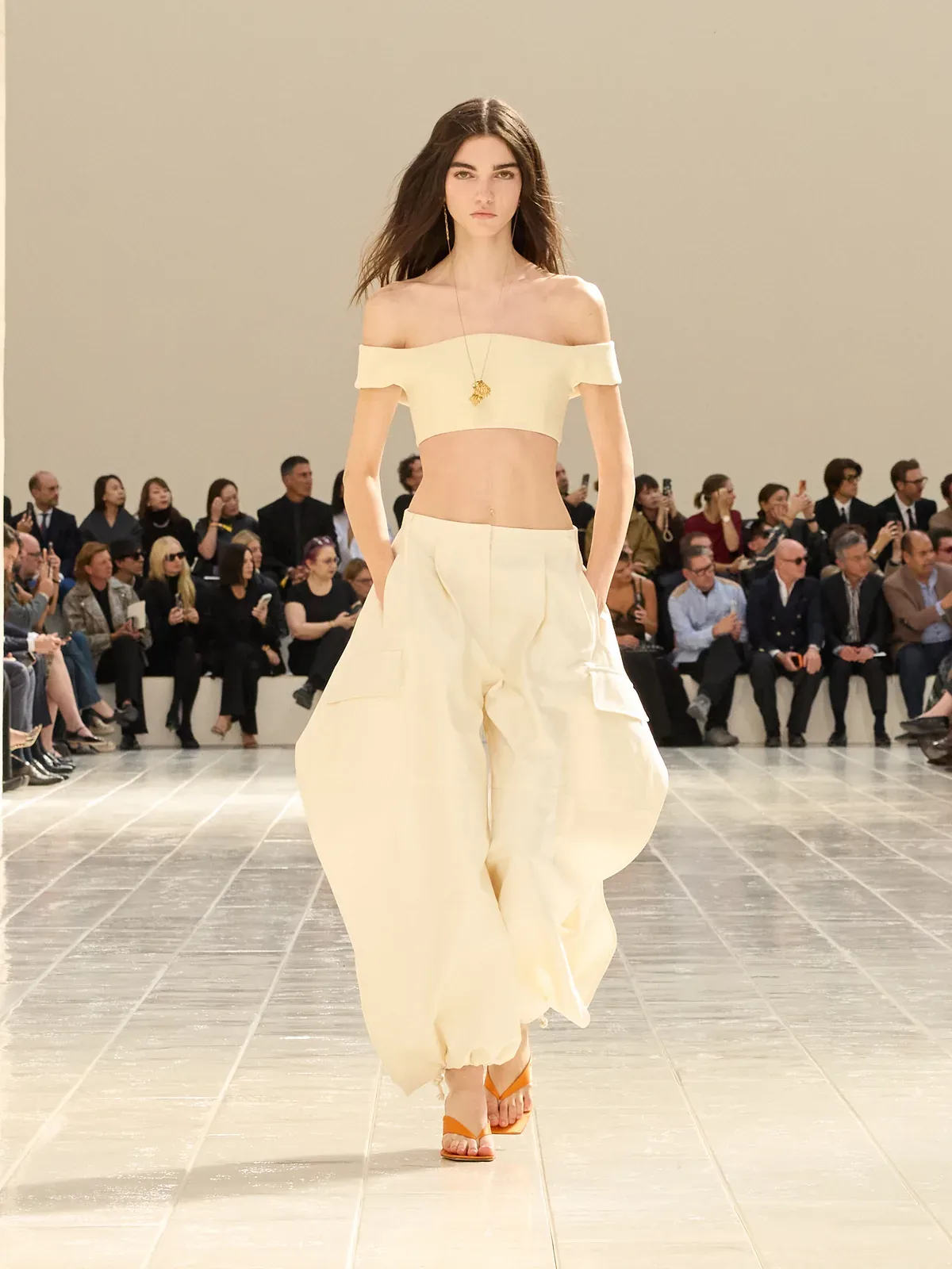metal-balenciaga-ss27-44