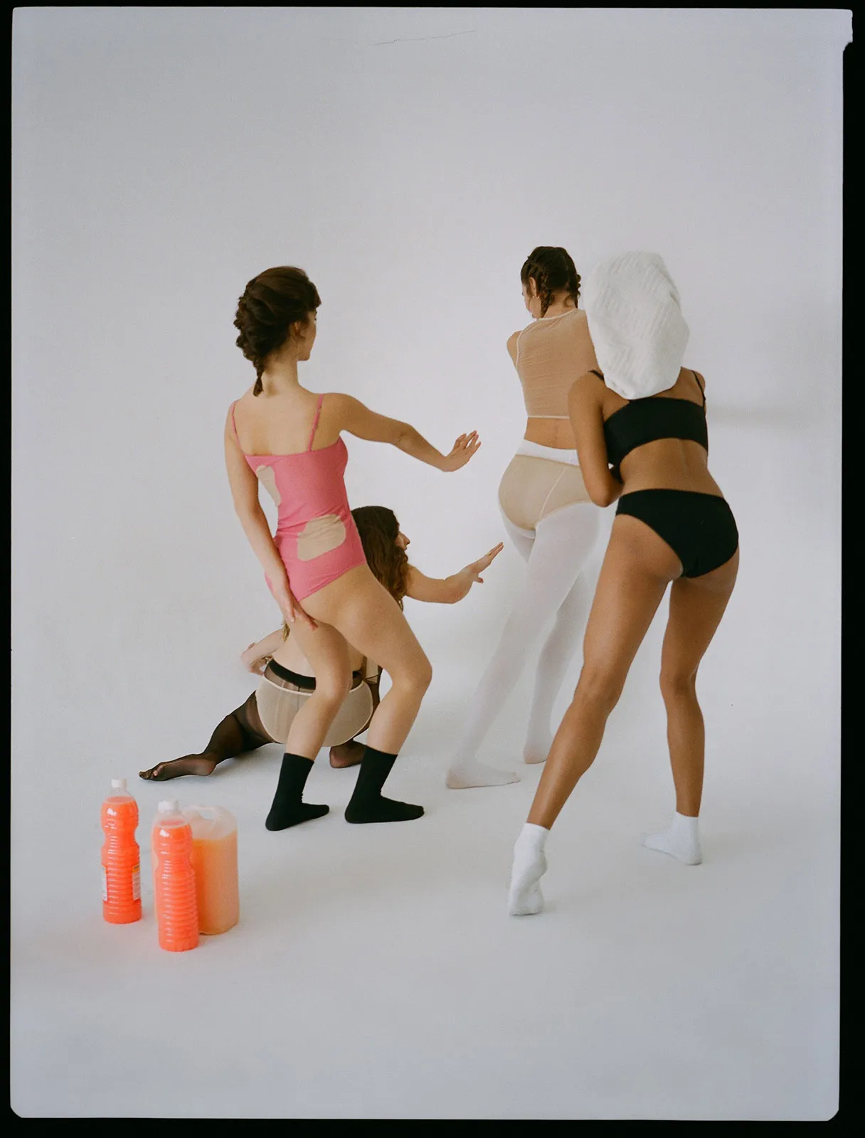 Collar Swimwear Metalmagazine 8