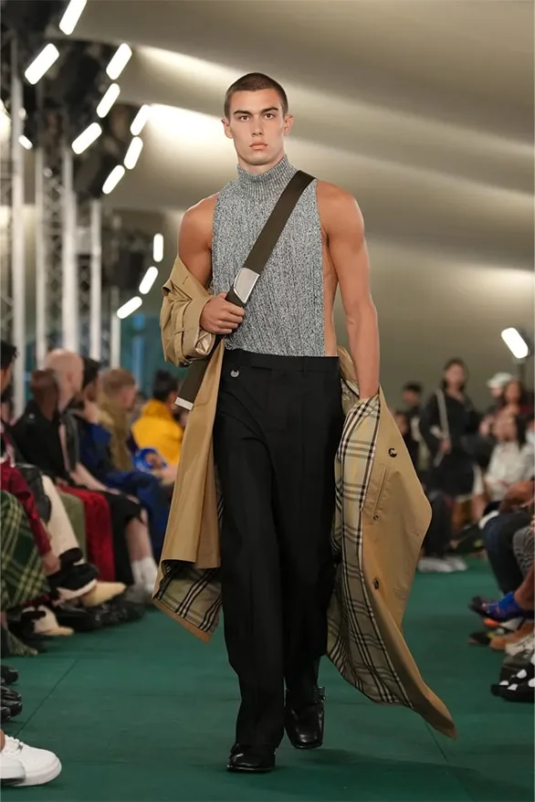 Burberry S S24 32