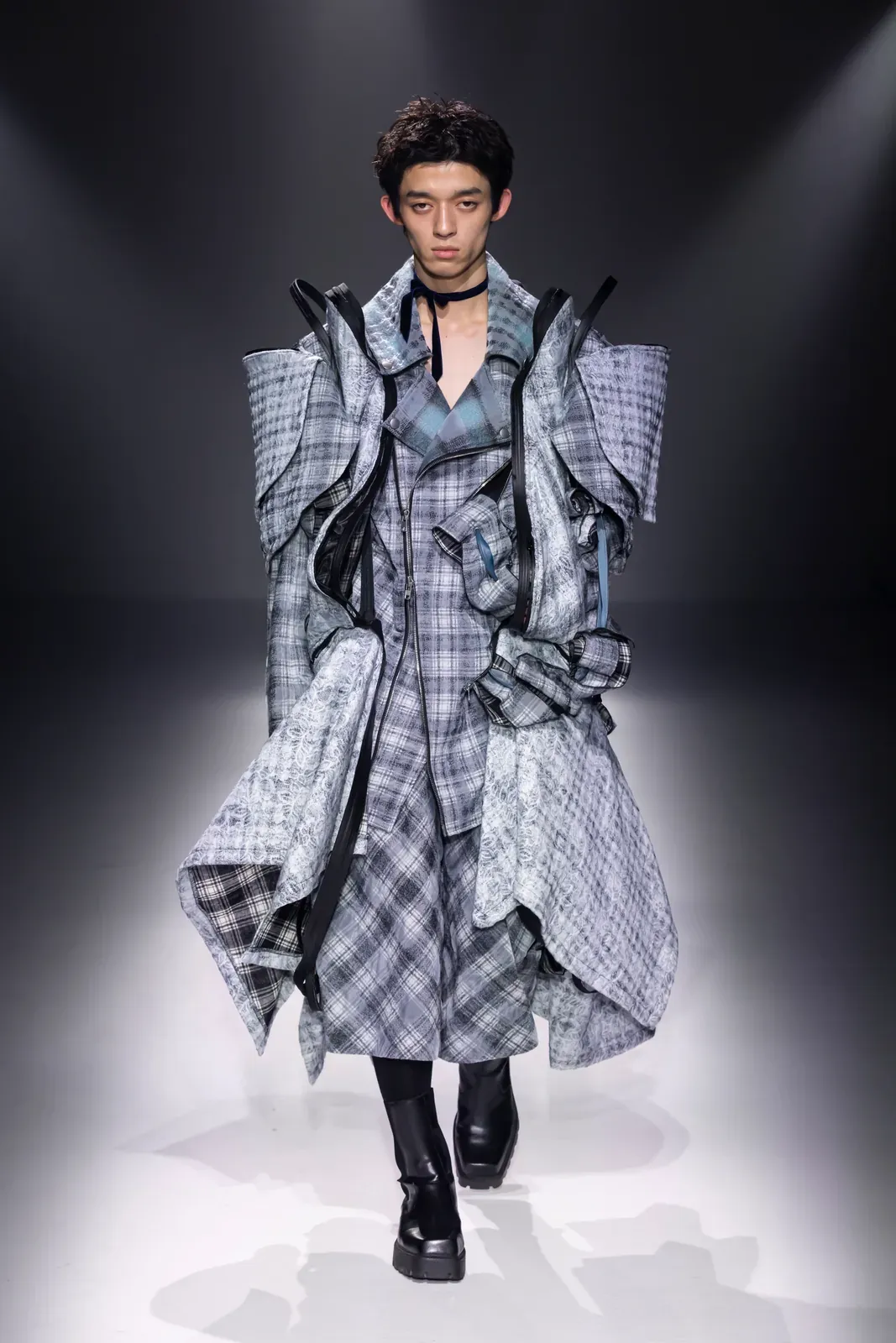 metal-bunka-fashion-college-ogura-takumi-by-takumi-ogura-01