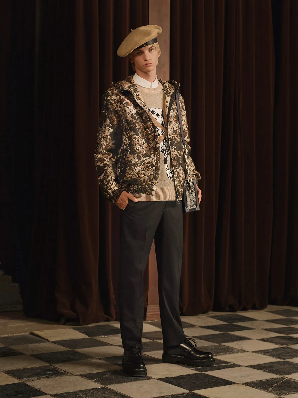 Lv Precoll S S21   Look 4