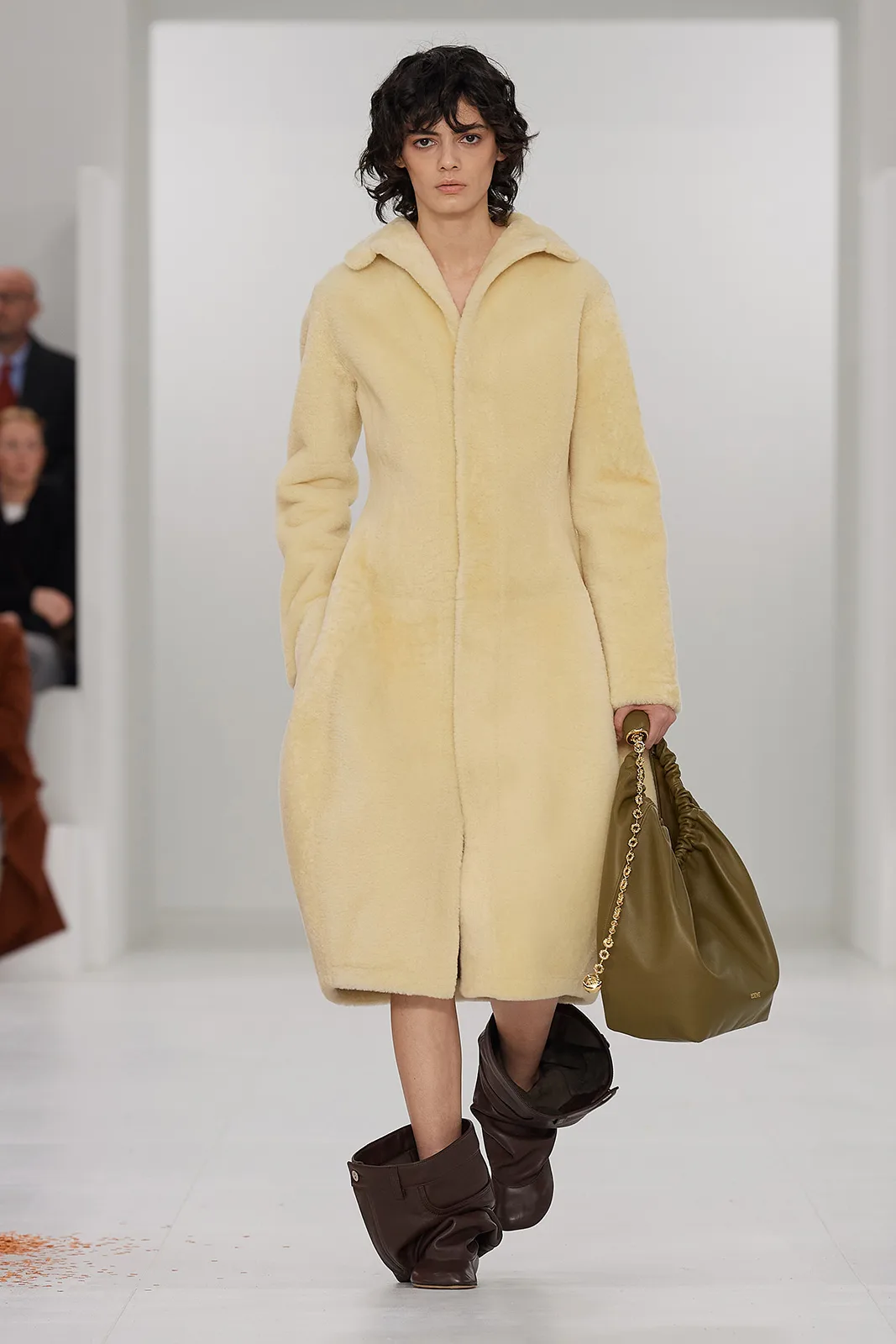 Loewe F W23 Ww Show Runway Look 34