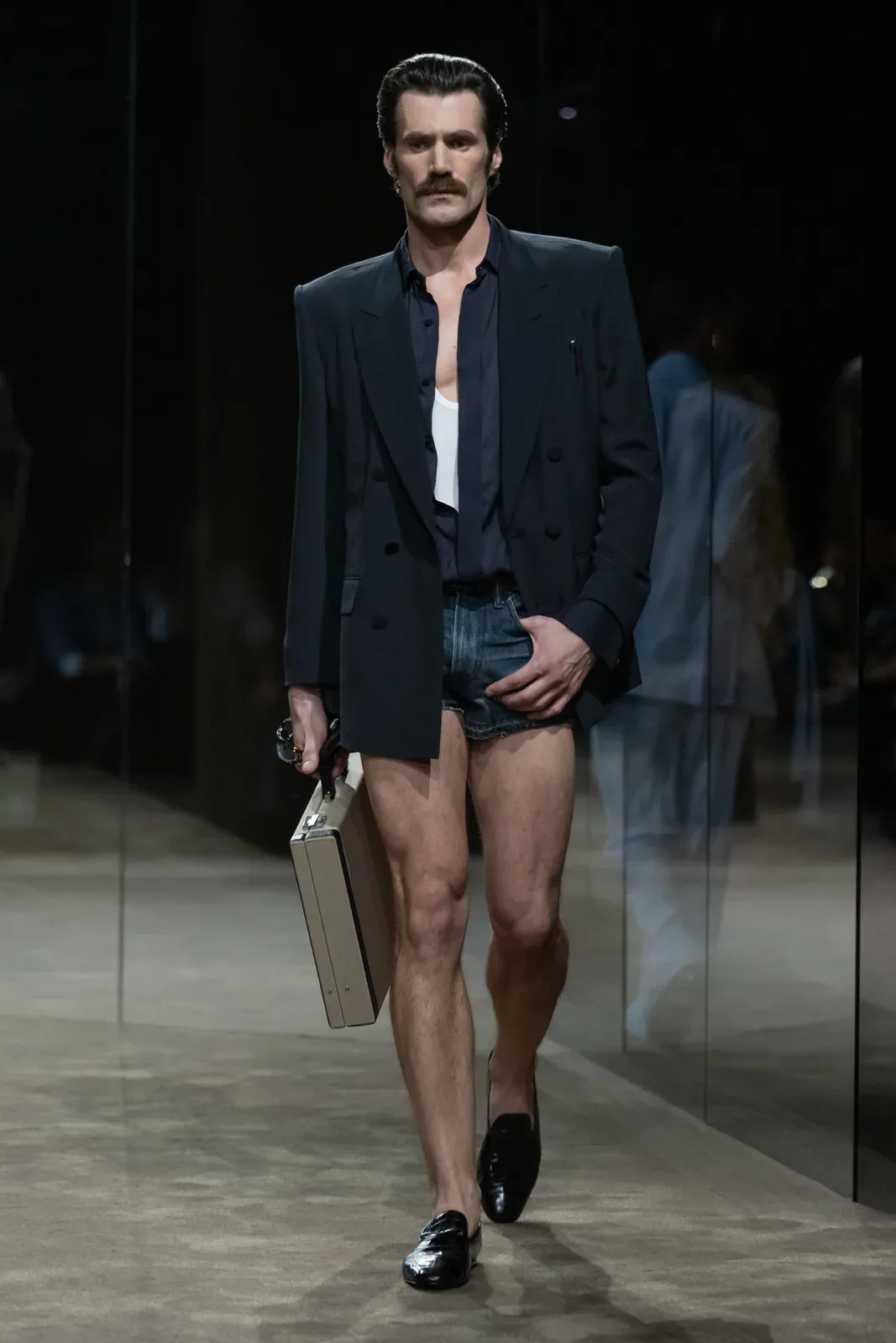 metal-tom-ford-ss27-25