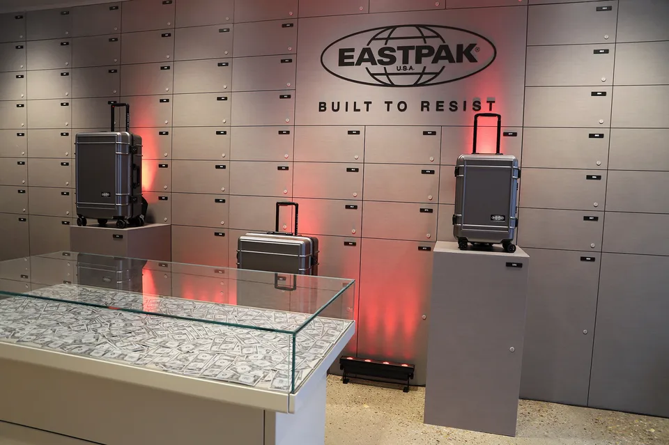 Eastpak Resist’r Case