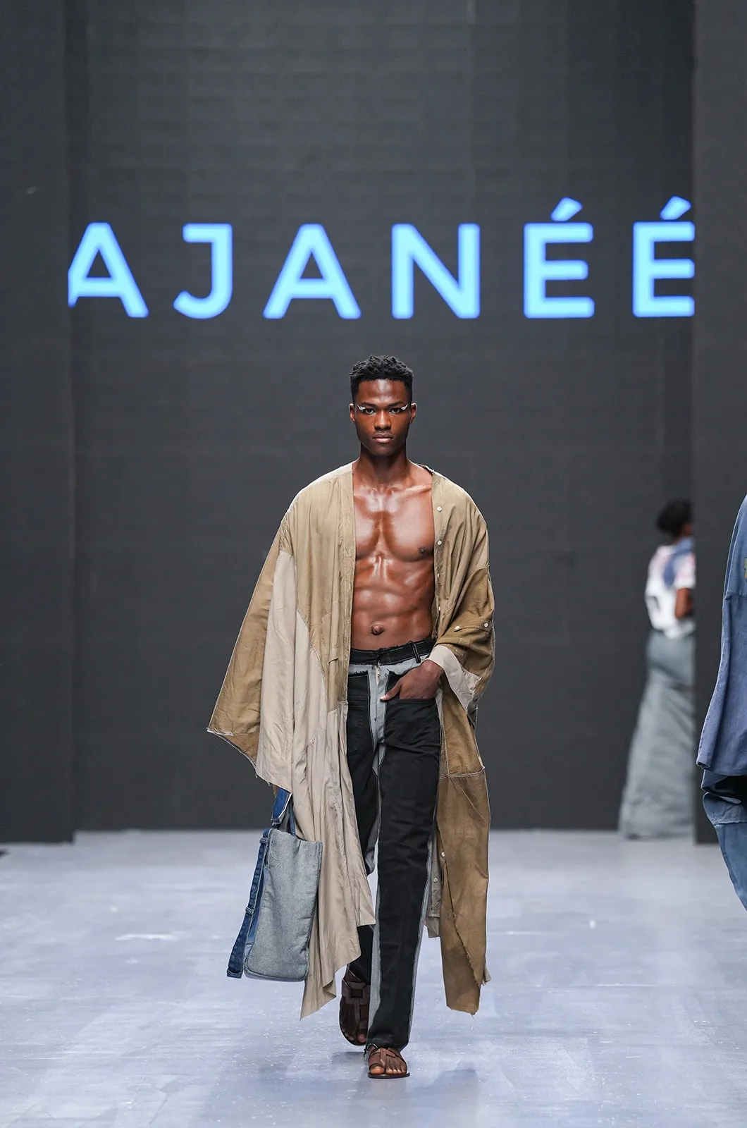 Ajanee_5