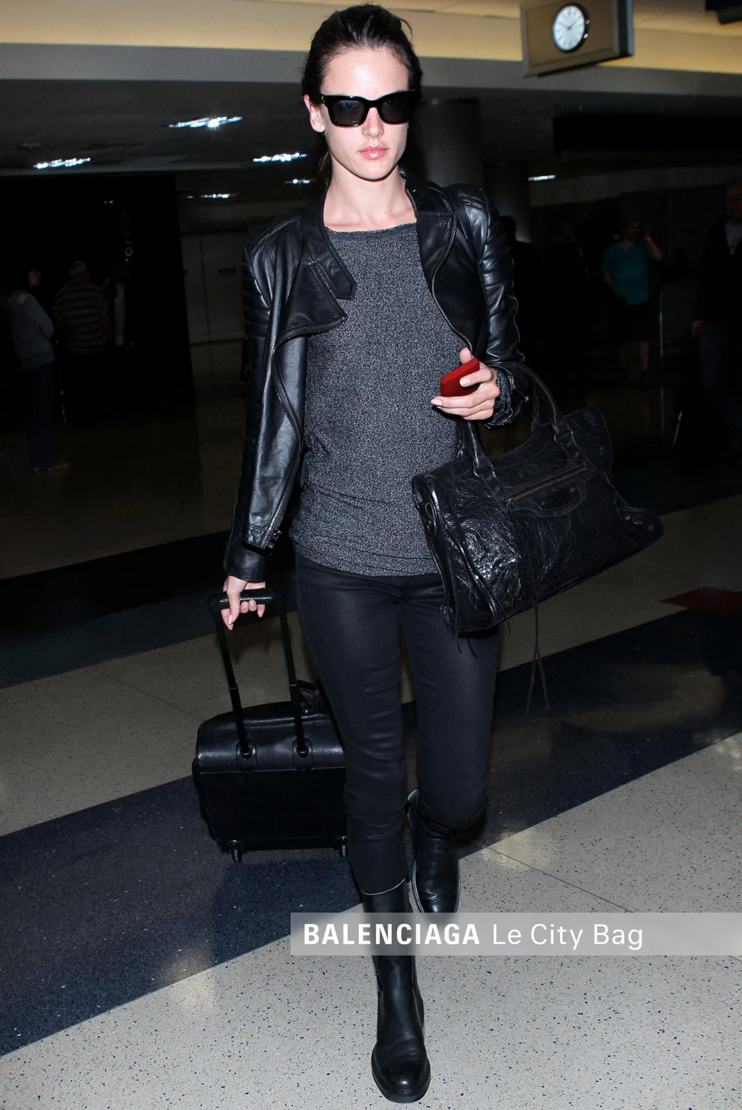 BALENCIAGA-LE-CITY-PAPARAZZI_ALESSANDRA-AMBROSIO