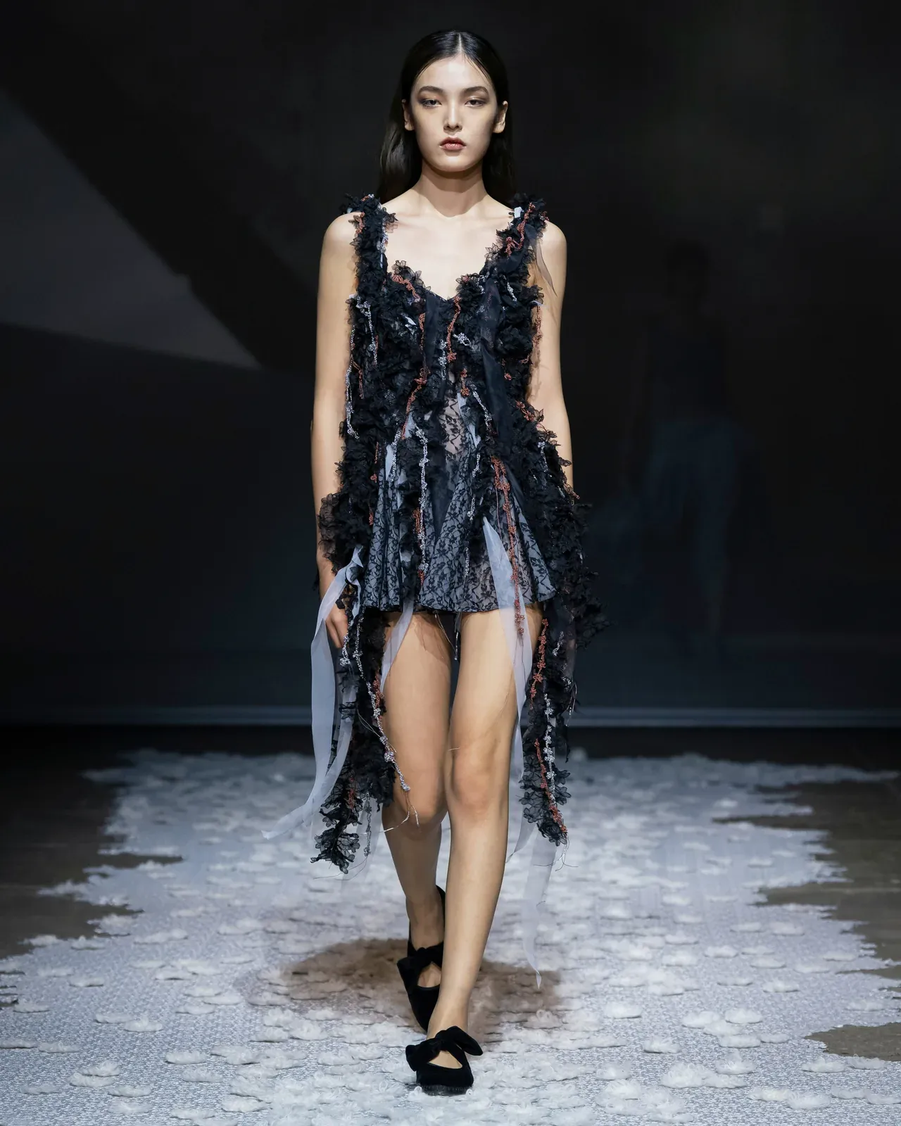 metal-london-fashion-week-ss27-pauline-dujancourt-07