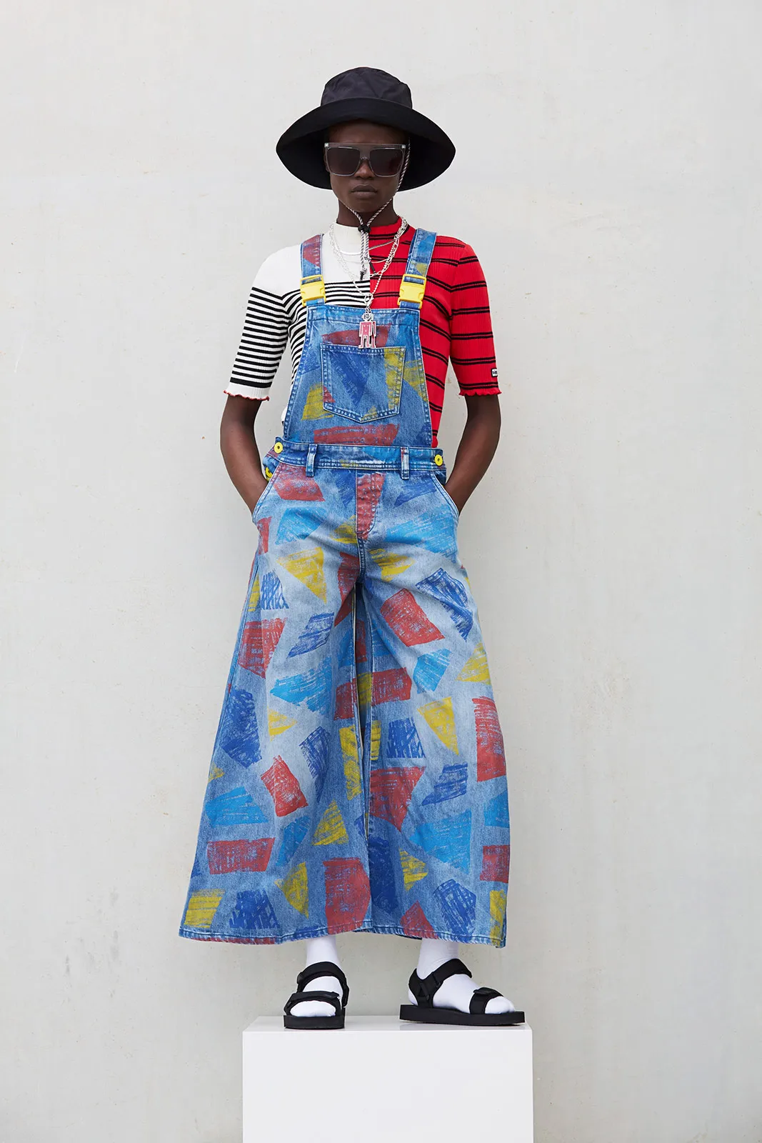 Desigual in Beta Metalmagazine 11