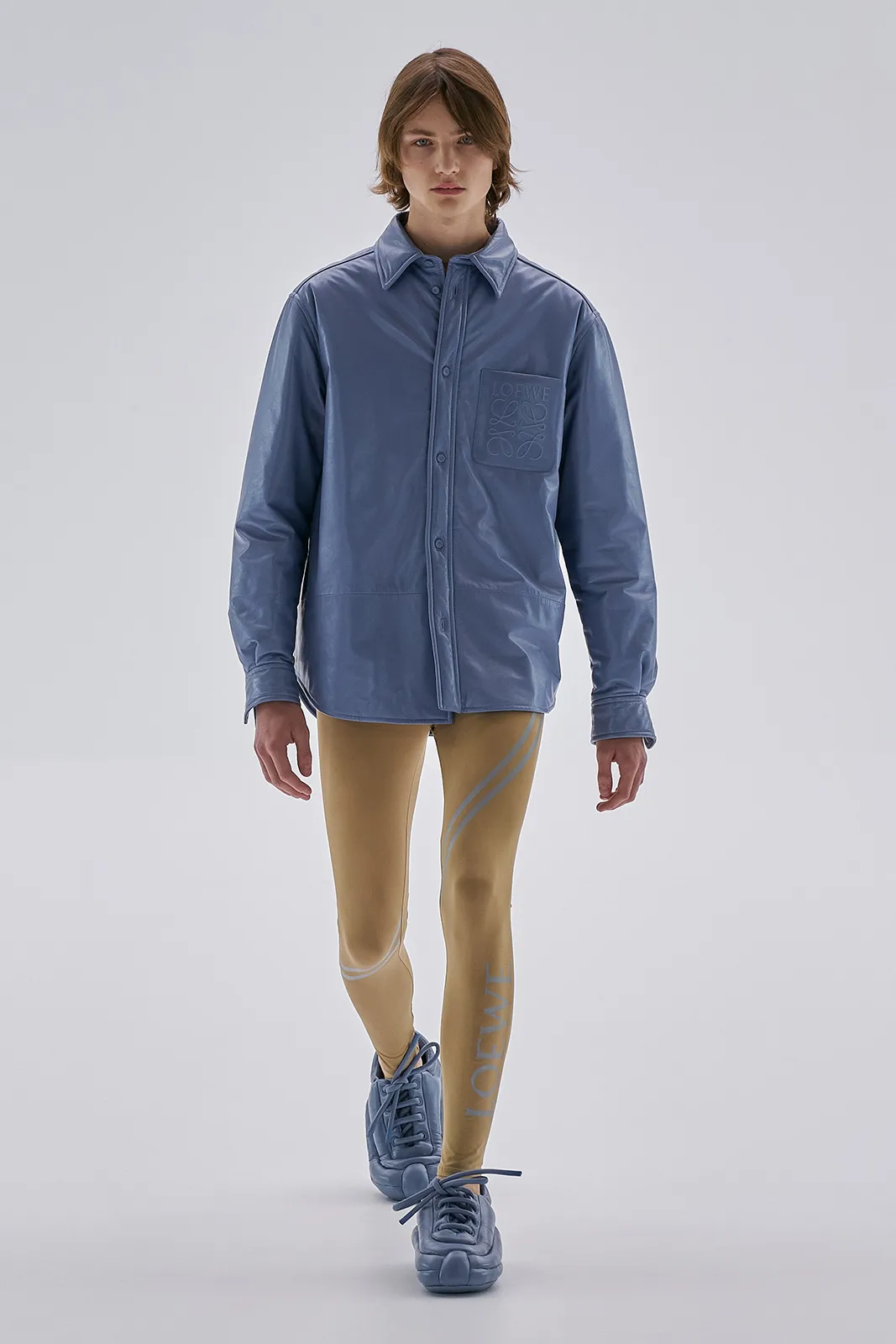Loewe S S23 Mens Show Runway Look 3 Front Rgb Cropped 2x3 03