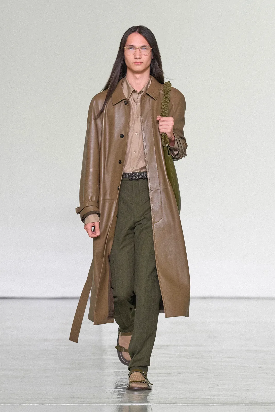 metal-bottega-veneta-ss-2027-17.webp