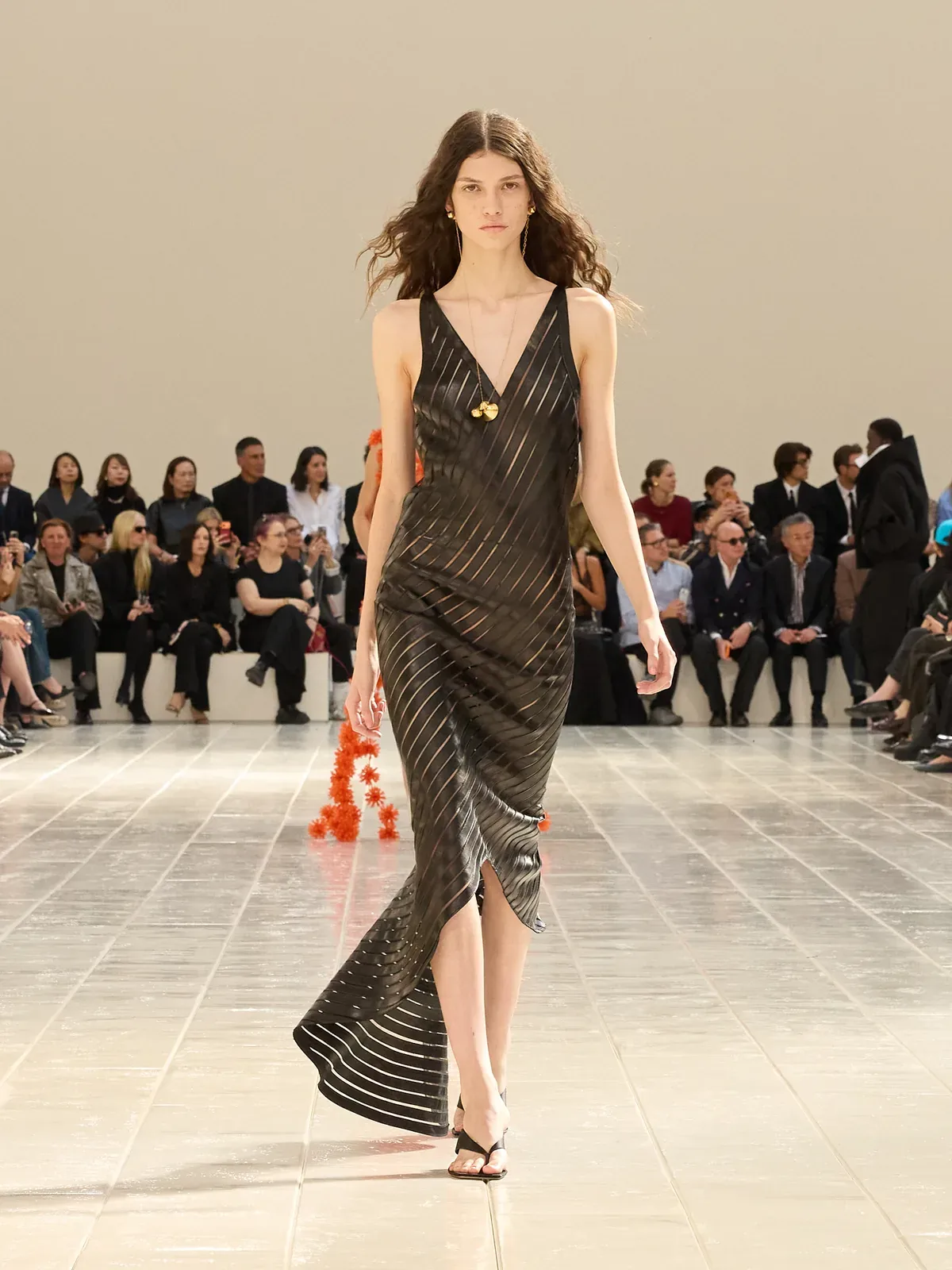 metal-balenciaga-ss27-10