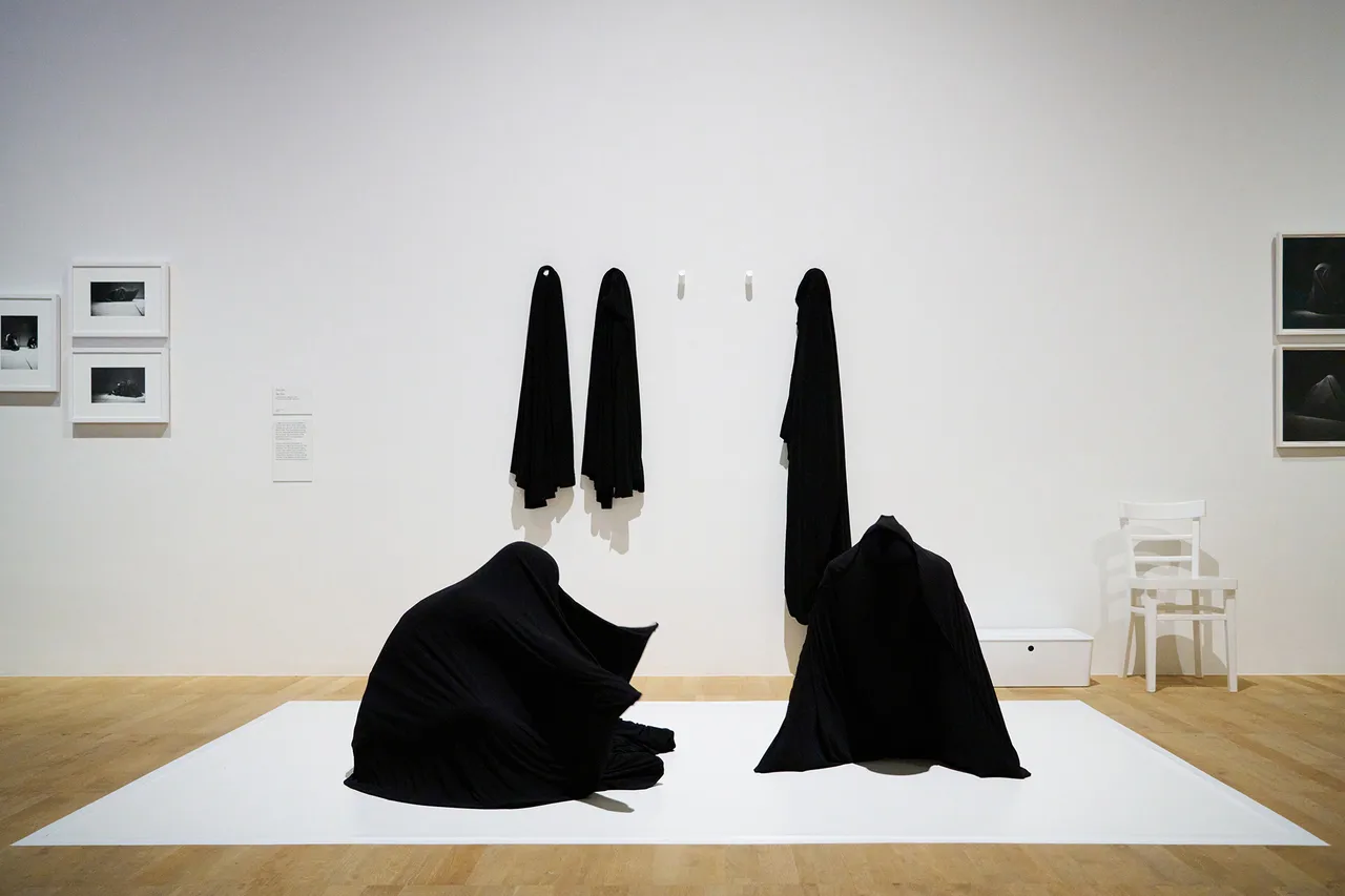 Yoko_Ono_exhibit_1