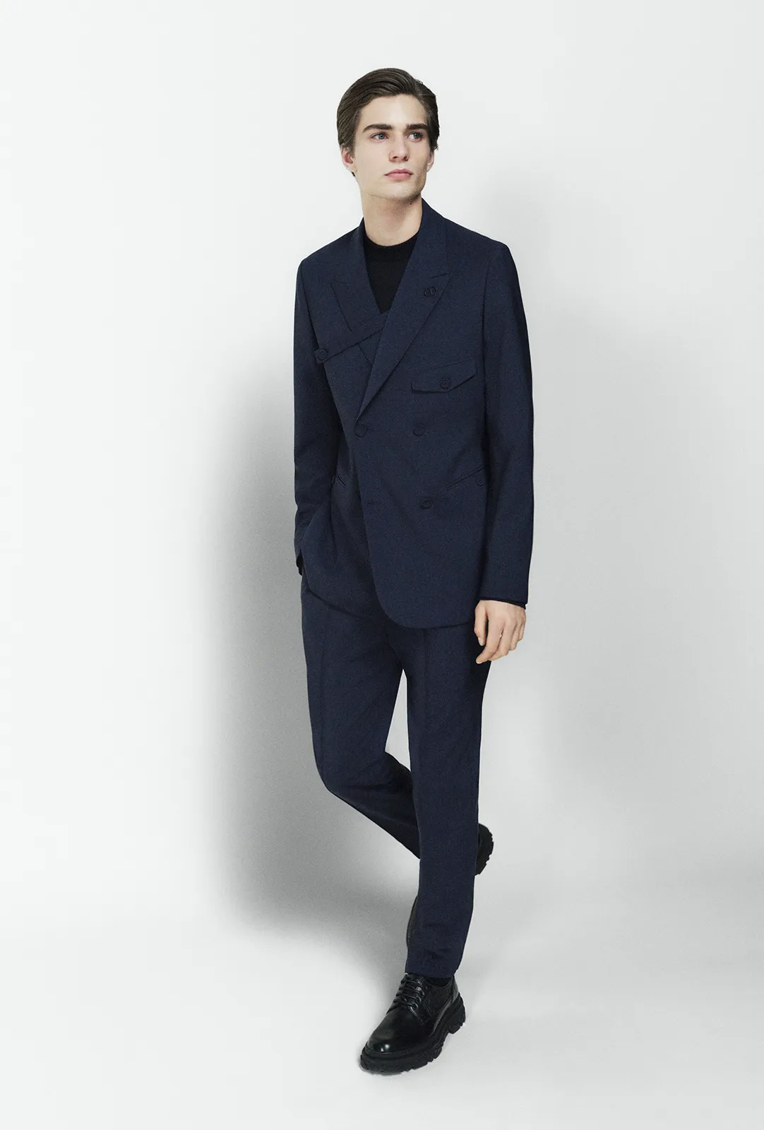 DIOR-MEN'S-SPRING-2025---TAILORING-BY-BRETT-LLOYD---LOOK-(6)