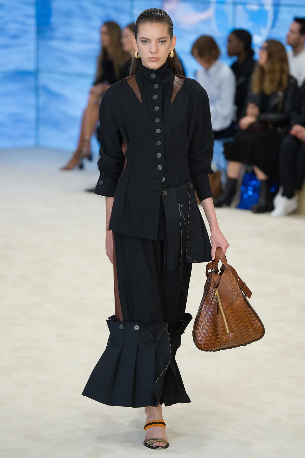 Loewe 2