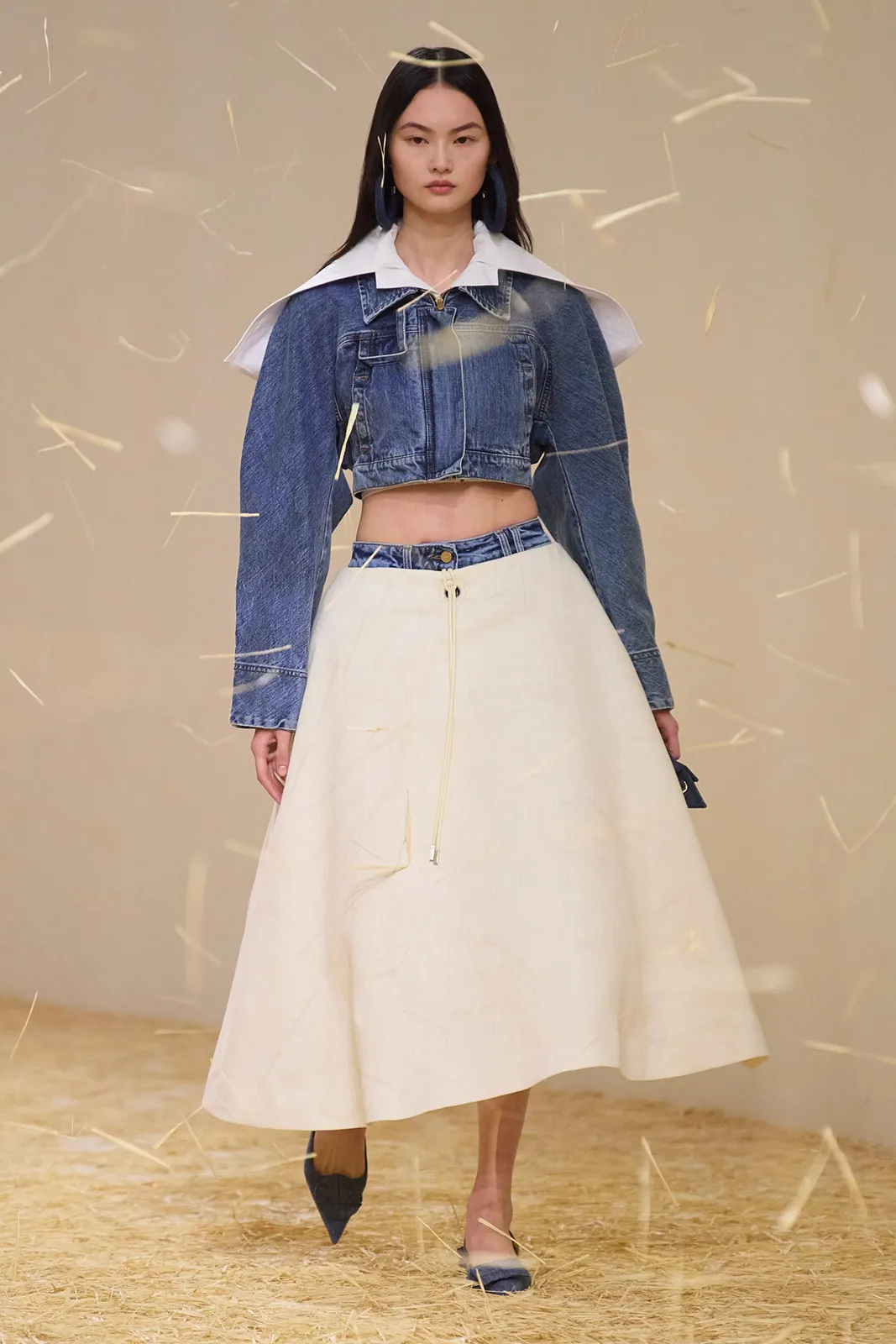 00027 Jacquemus Spring 2023 Ready to Wear Credit Gorunway