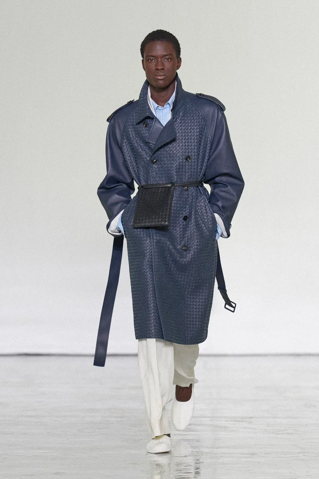 metal-bottega-veneta-ss-2027-31.webp