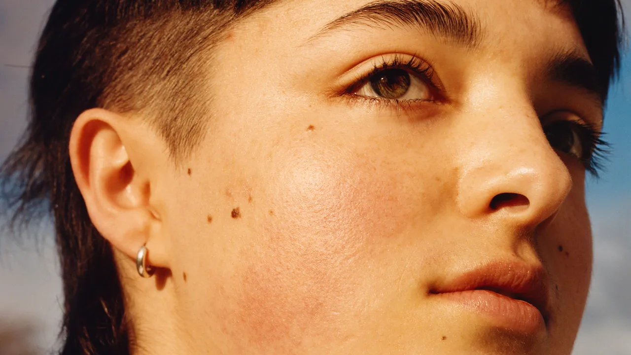 Chanel-Portraits-of-Marseille_Jamie-Hawkesworth_11